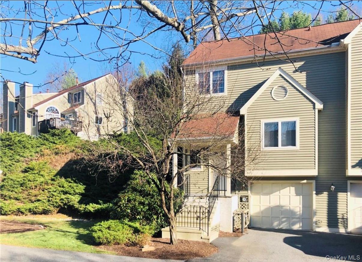 301 Kensington Way – For Rent