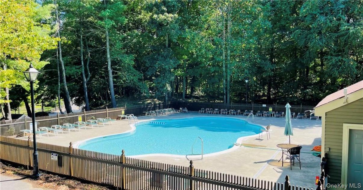 301 Kensington Way – For Rent photo 23