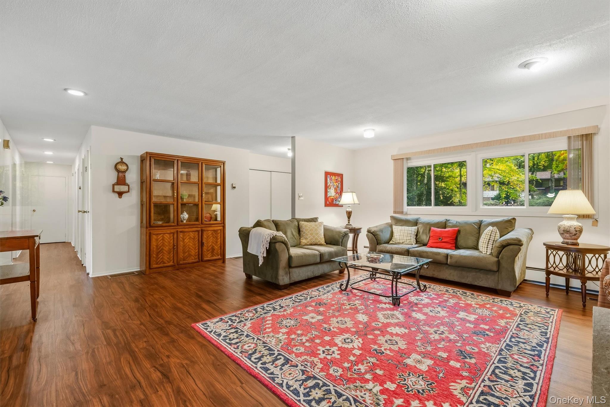 14 Essex Street – For Sale photo 11