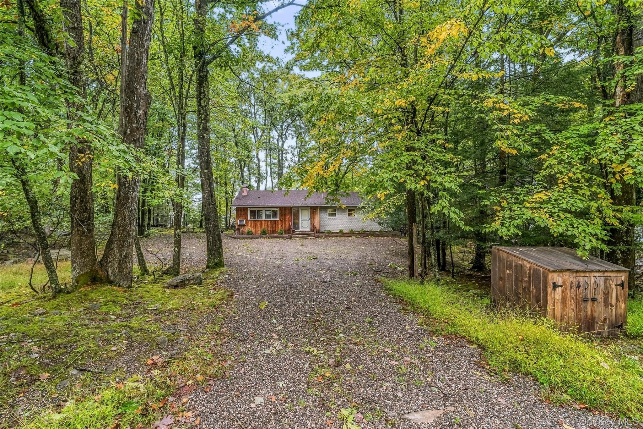 14 Essex Street – For Sale photo 3