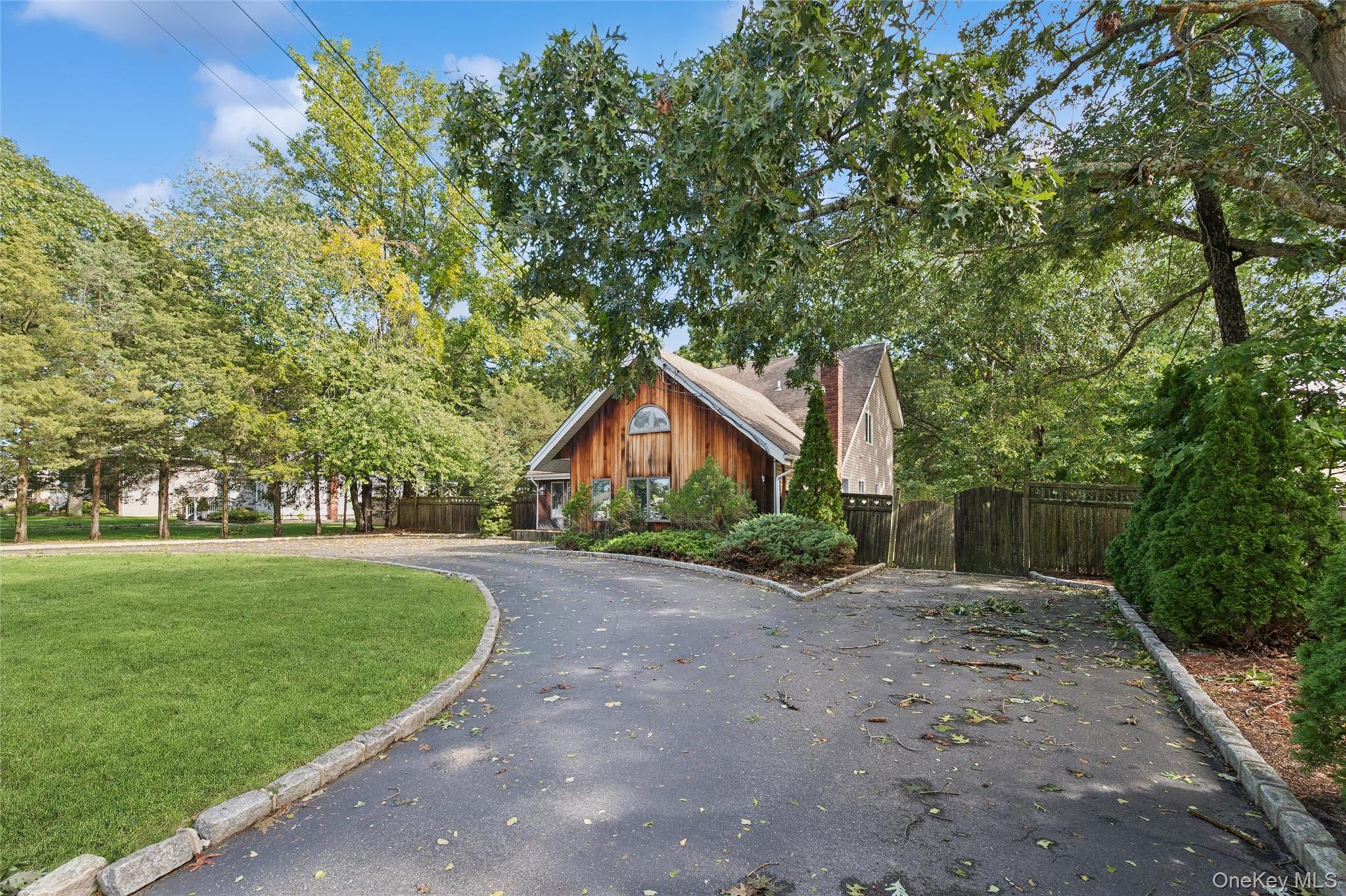 65 Morris Avenue – For Sale photo 3