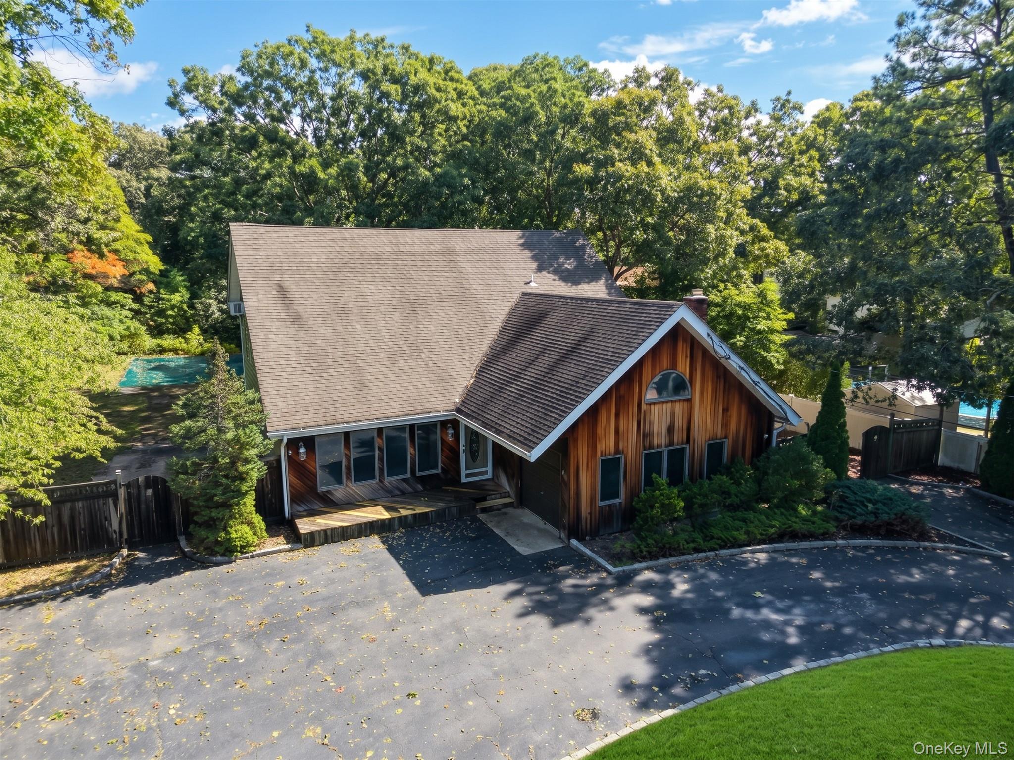 65 Morris Avenue – For Sale photo 4