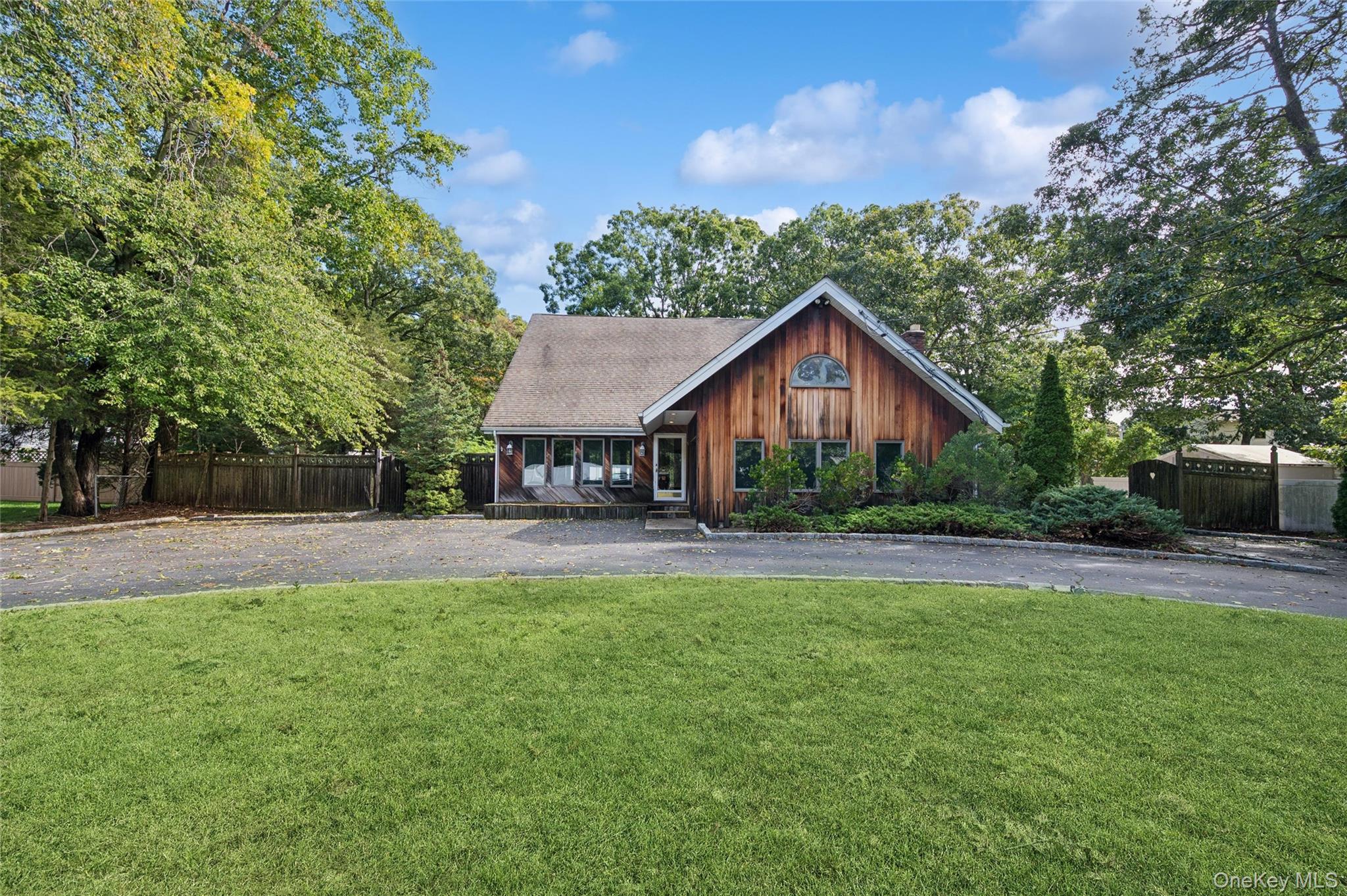 65 Morris Avenue – For Sale
