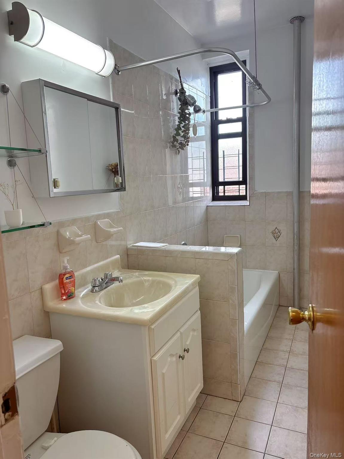 37-16 83 Street, Unit 3F photo 8