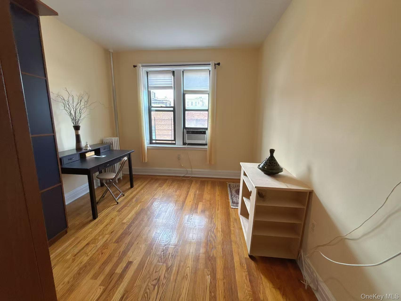 37-16 83 Street, Unit 3F photo 3