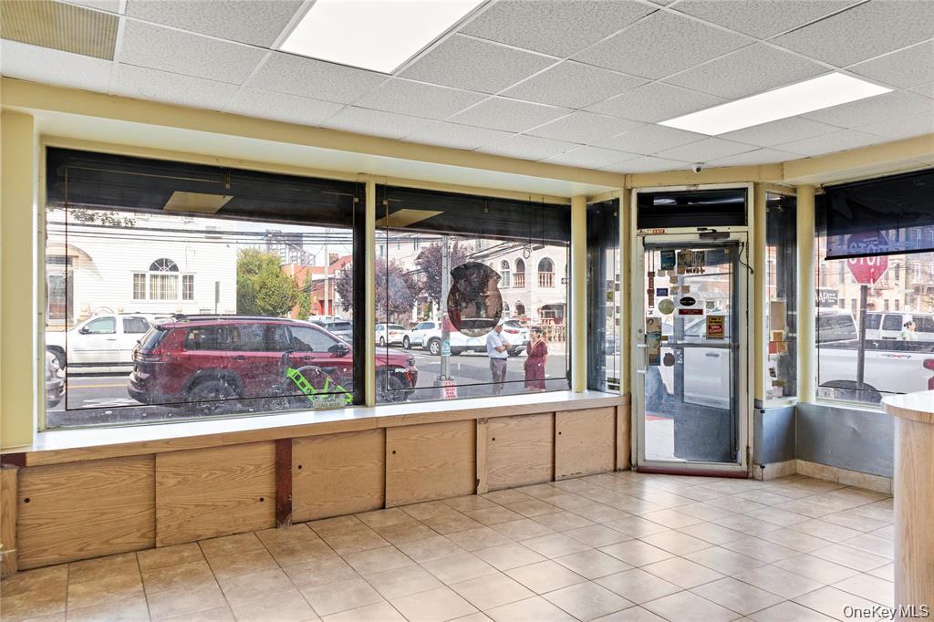 9-20 34th Avenue – For Rent photo 4