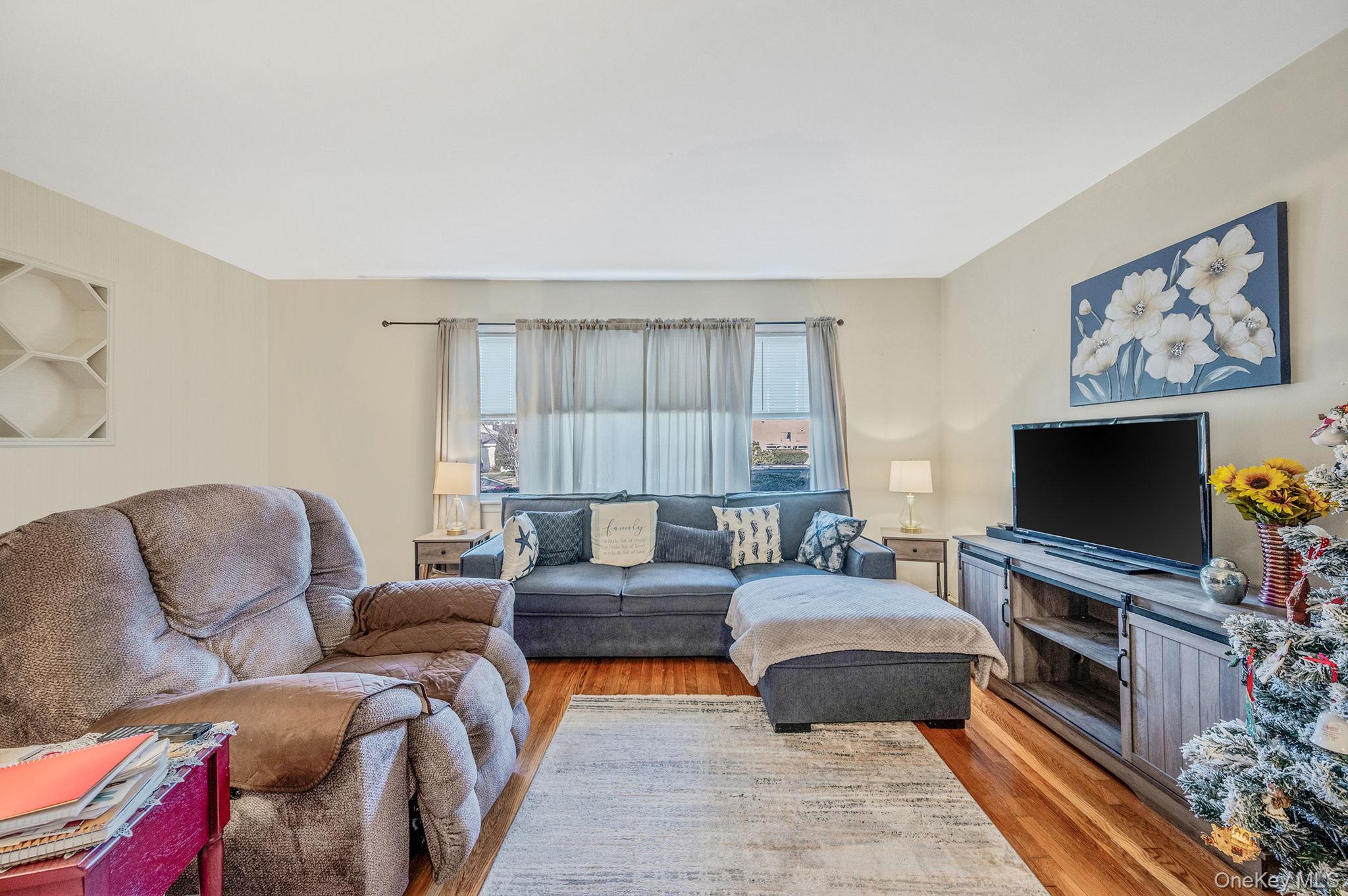 34 Meyer Avenue – For Sale photo 16