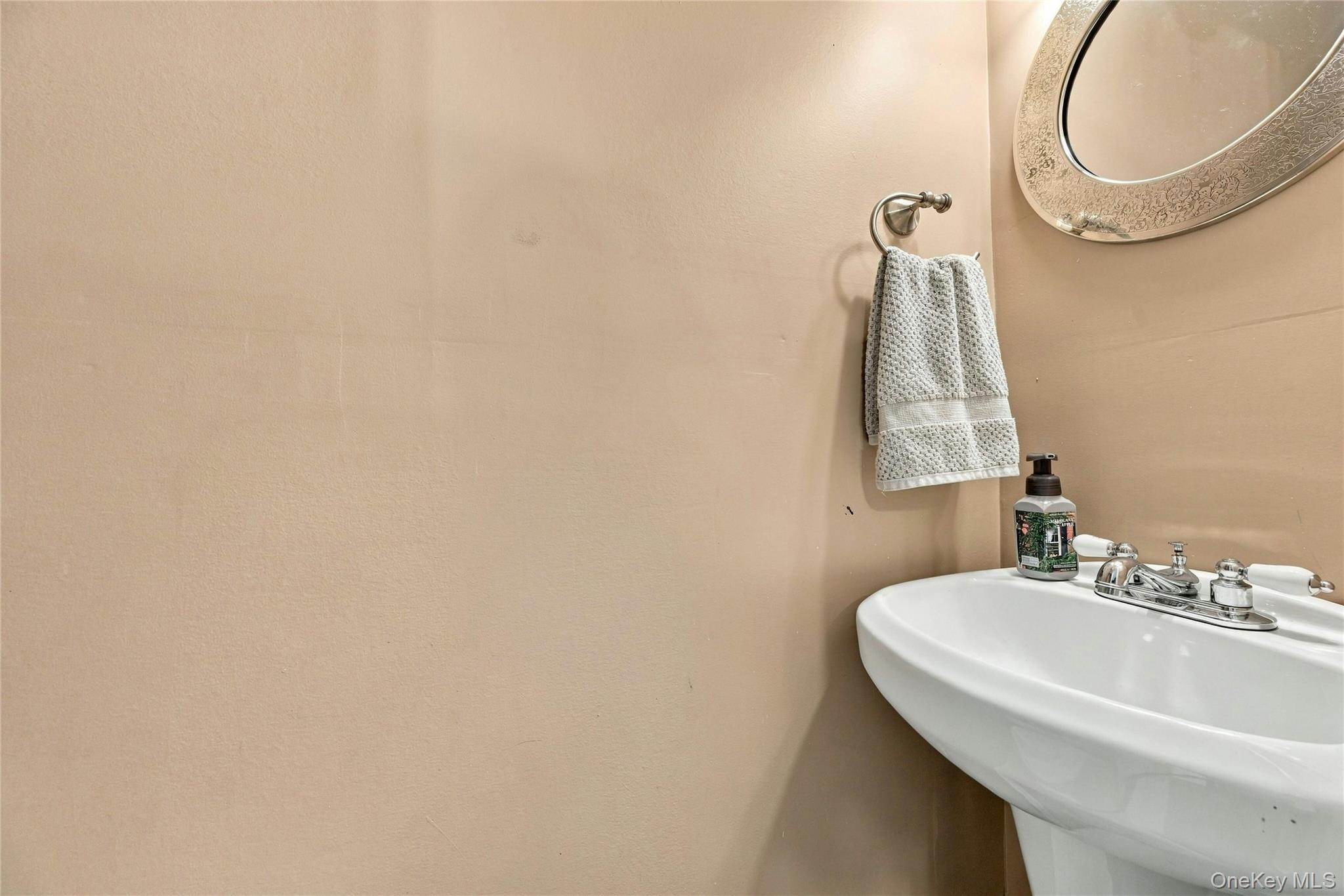 82 Oakwood Drive – For Sale photo 22