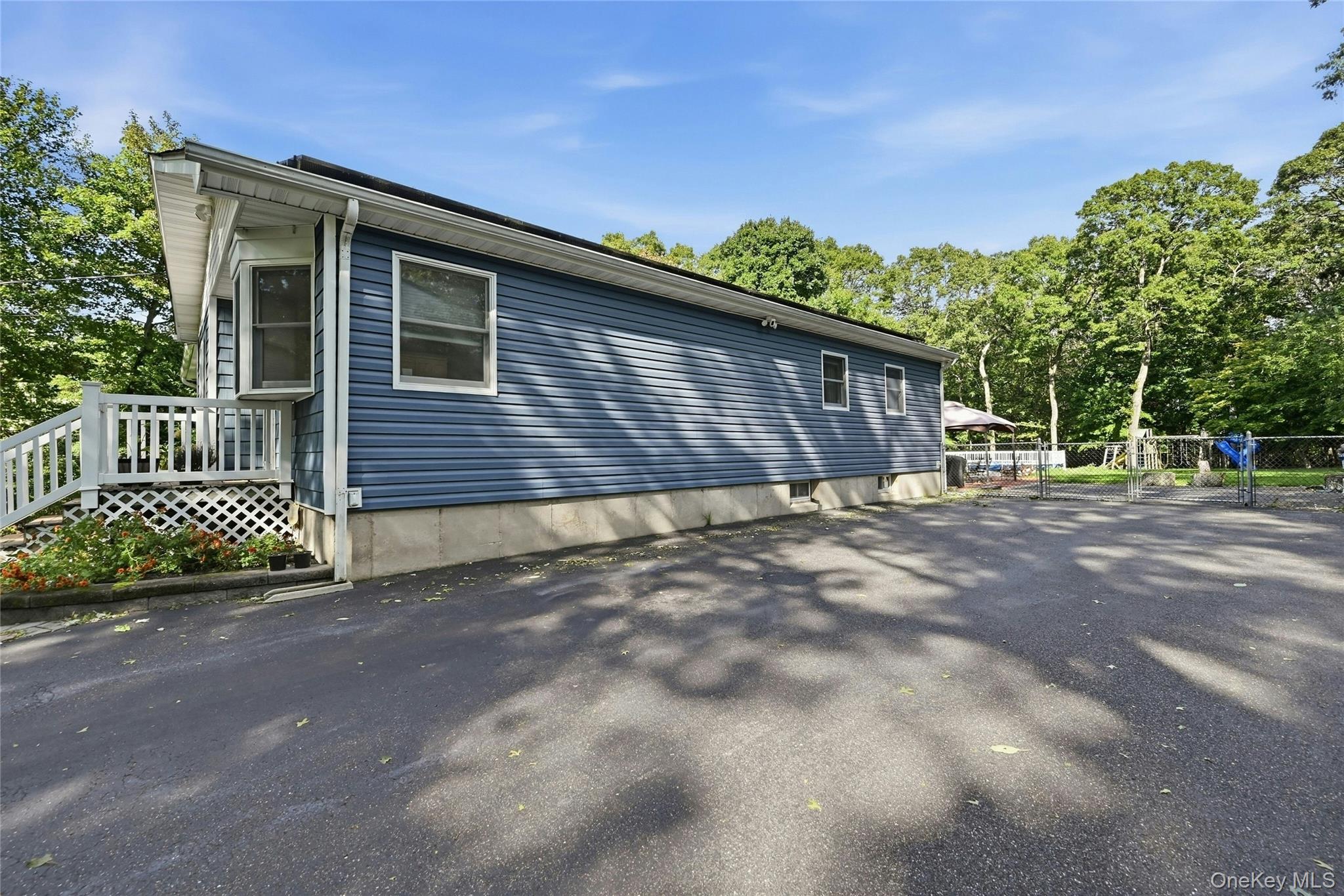 82 Oakwood Drive – For Sale photo 27