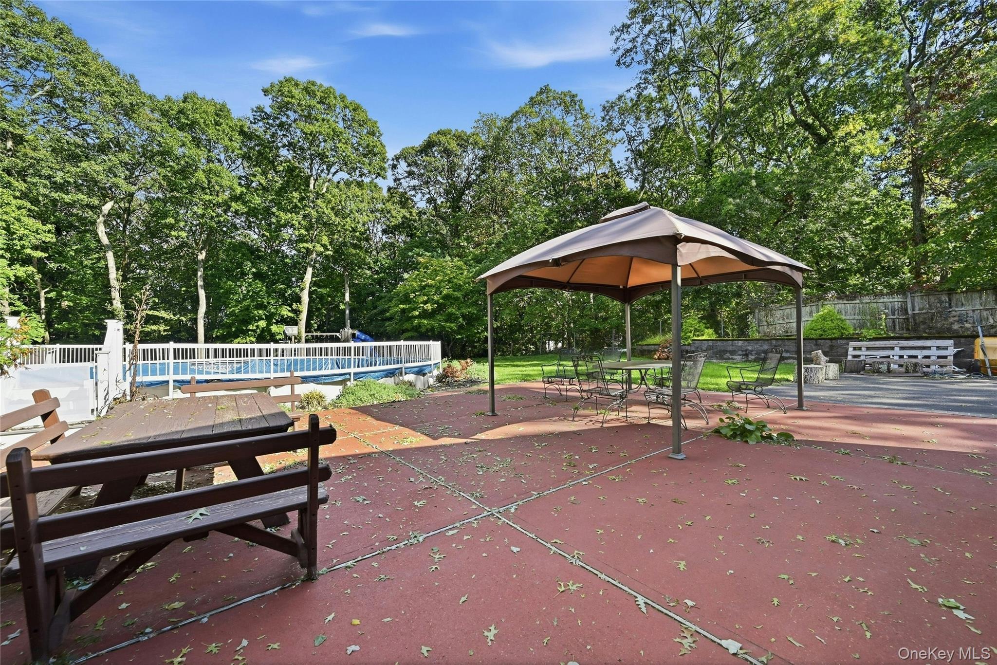 82 Oakwood Drive – For Sale photo 26
