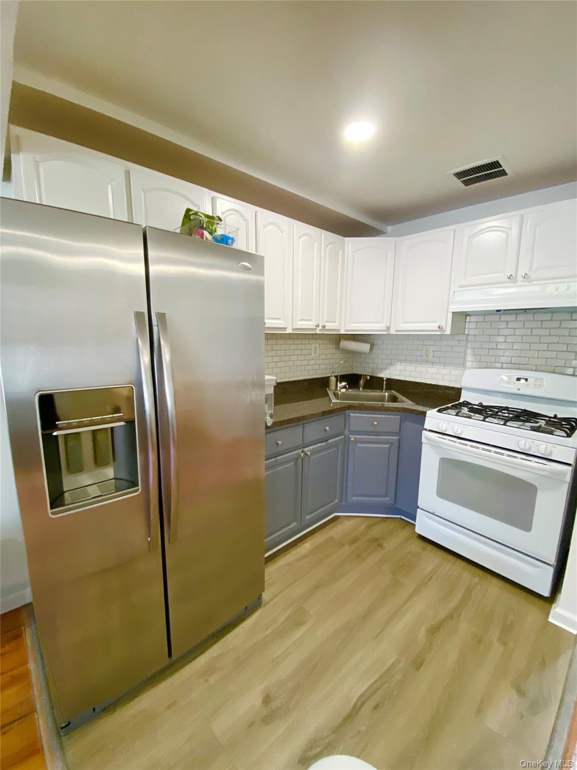 175 Beach 29th Street Street – For Sale photo 3