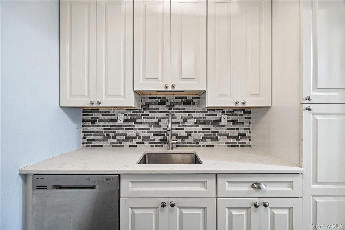 42 Richmond Boulevard, Unit 3A photo 9