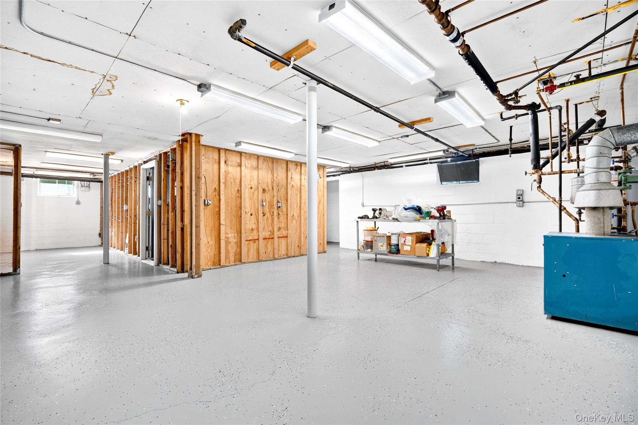 62 Van Wart Street – For Sale photo 40