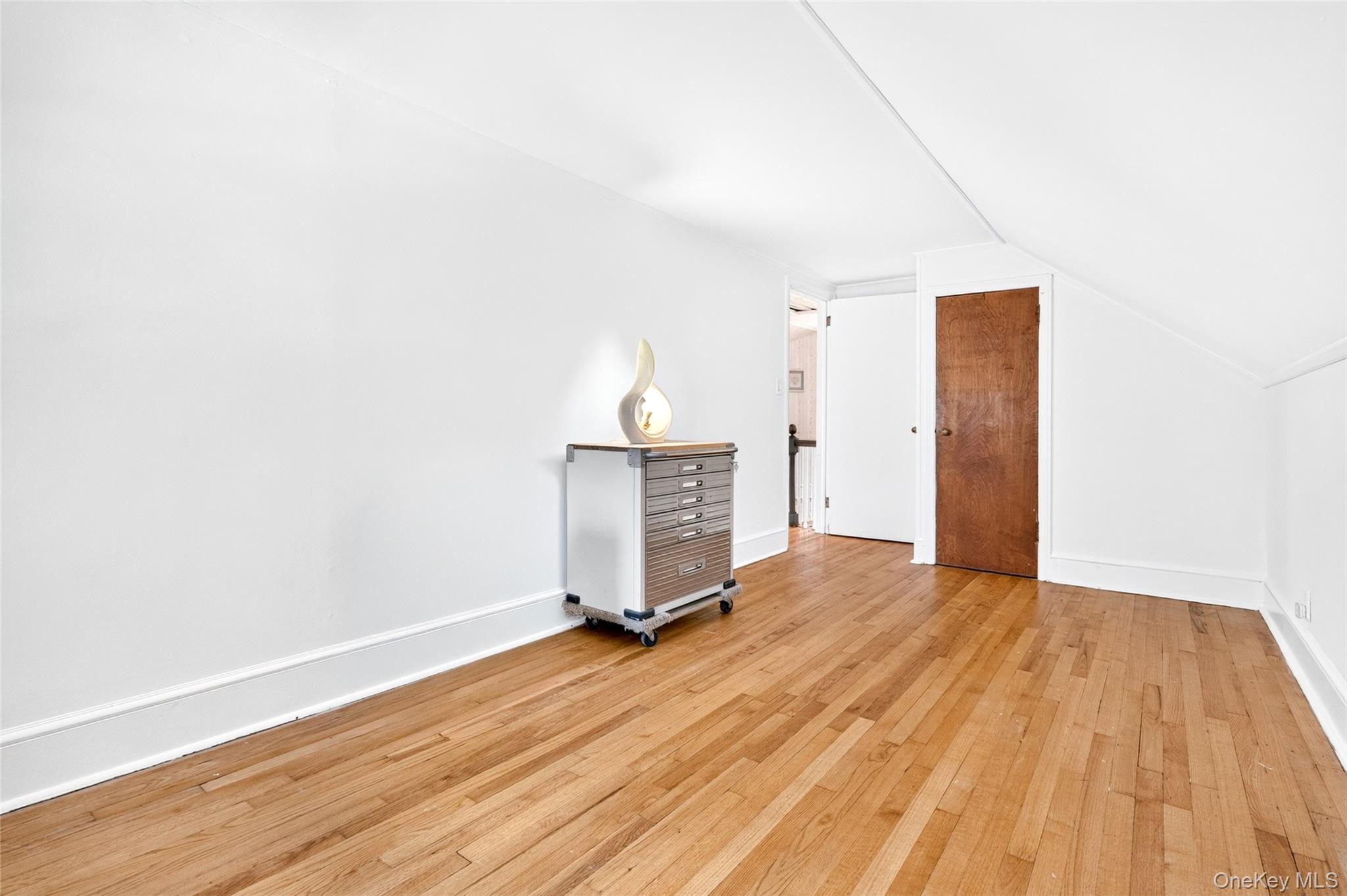 62 Van Wart Street – For Sale photo 33