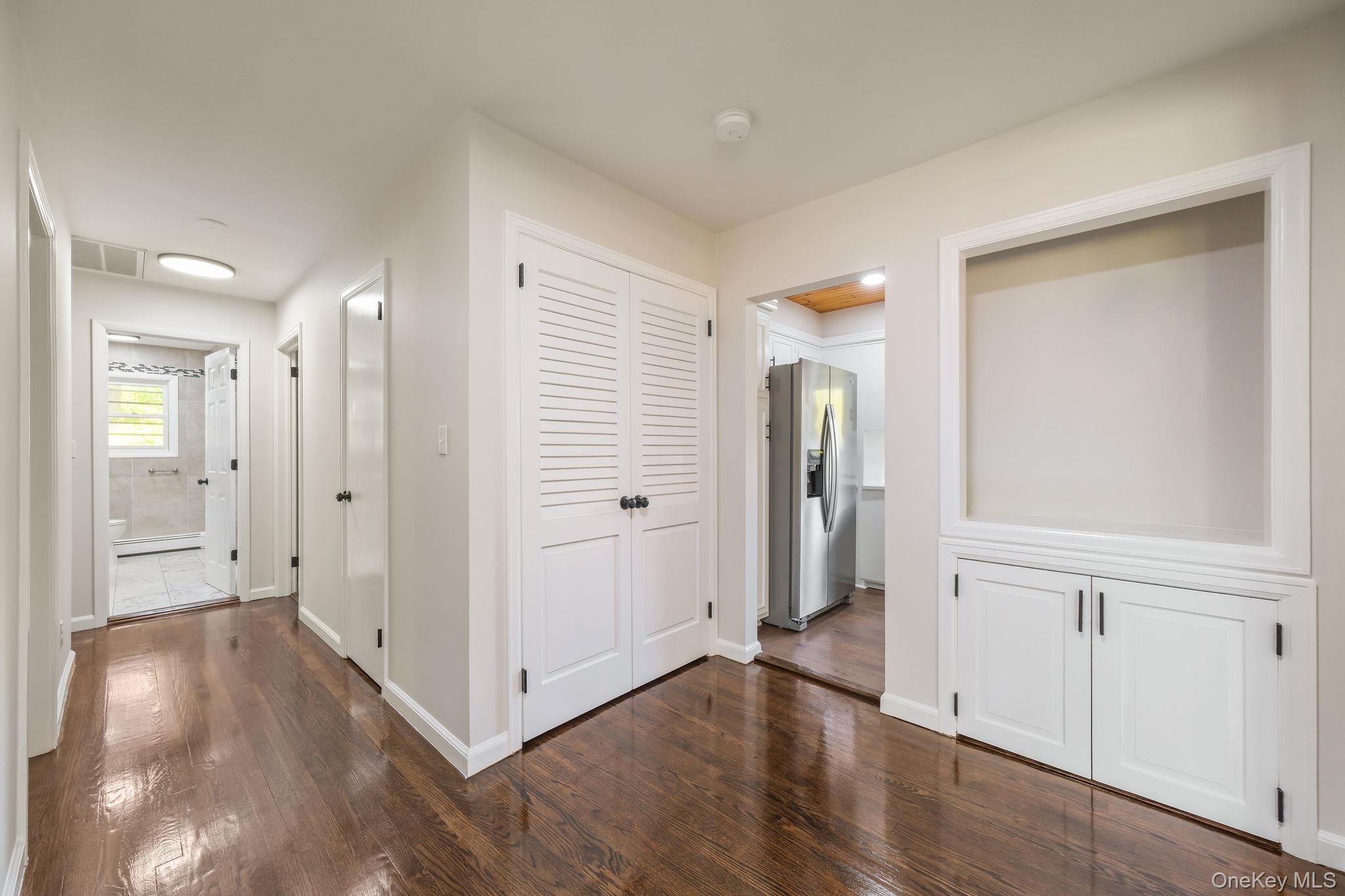 1 Norah Lane – For Sale photo 3