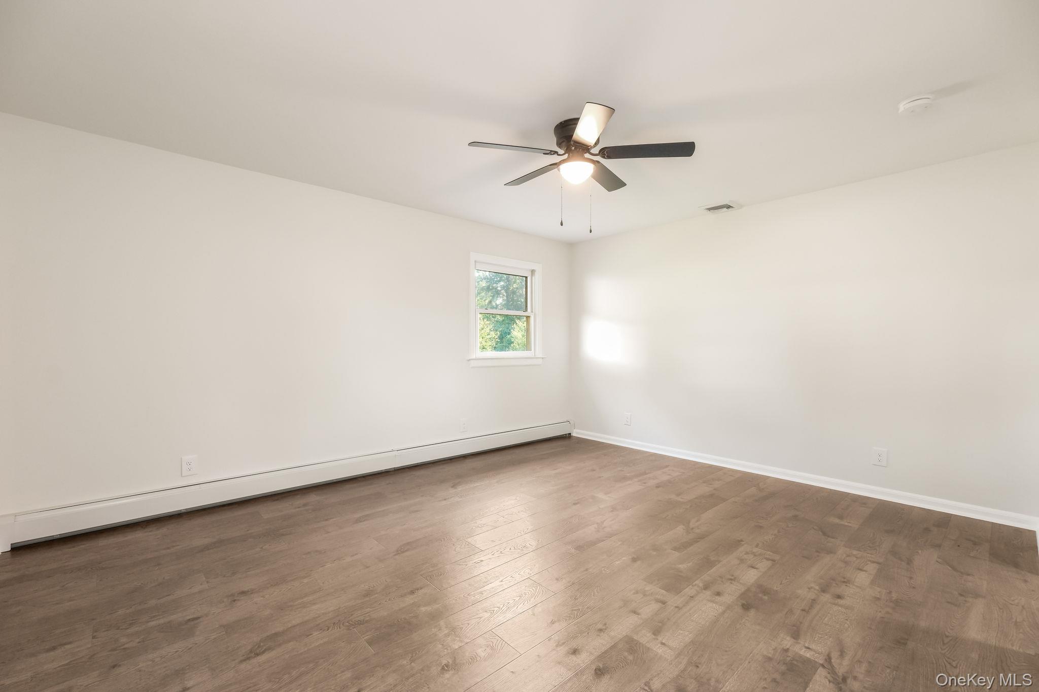 1 Norah Lane – For Sale photo 18