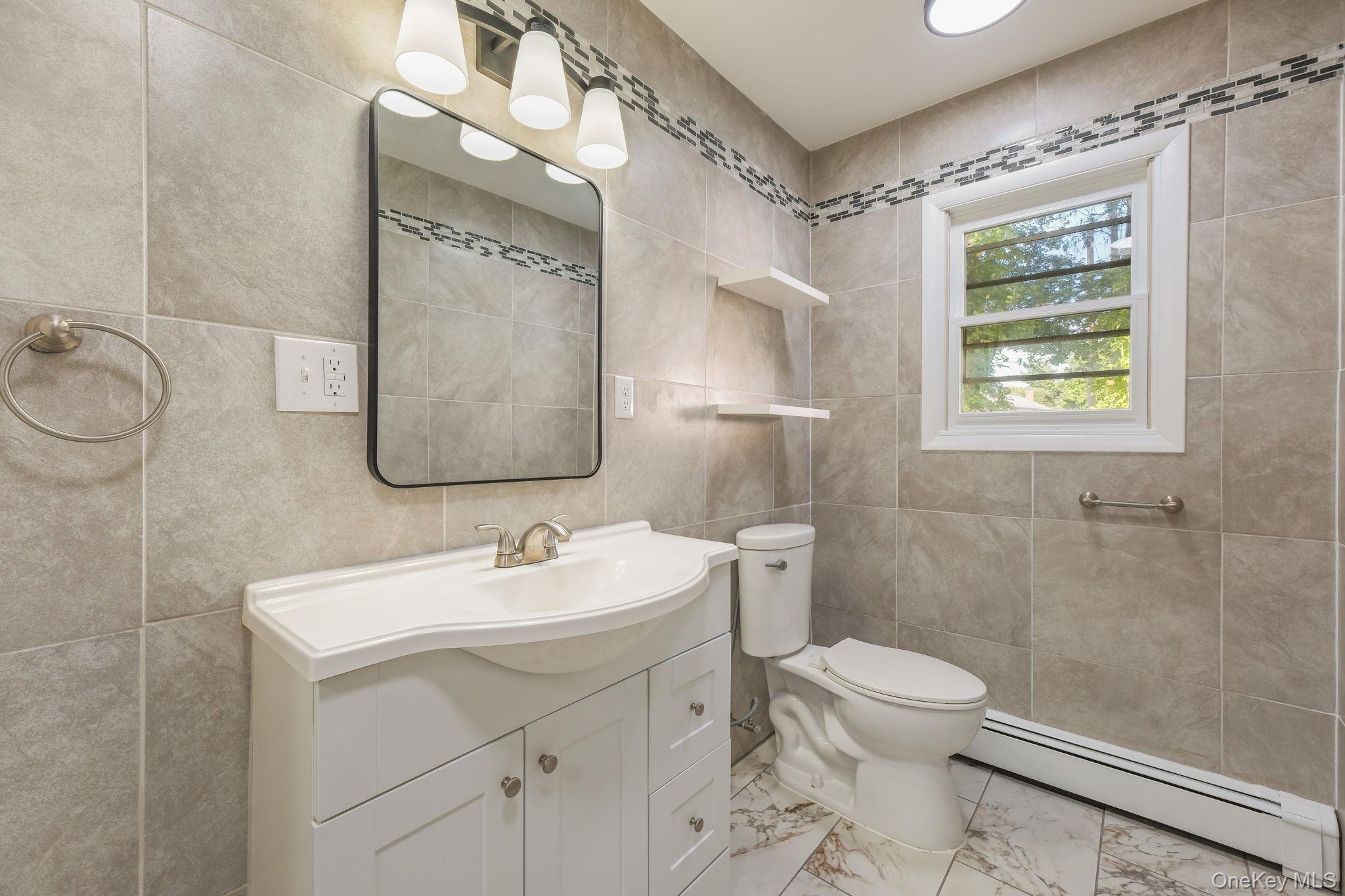 1 Norah Lane – For Sale photo 16