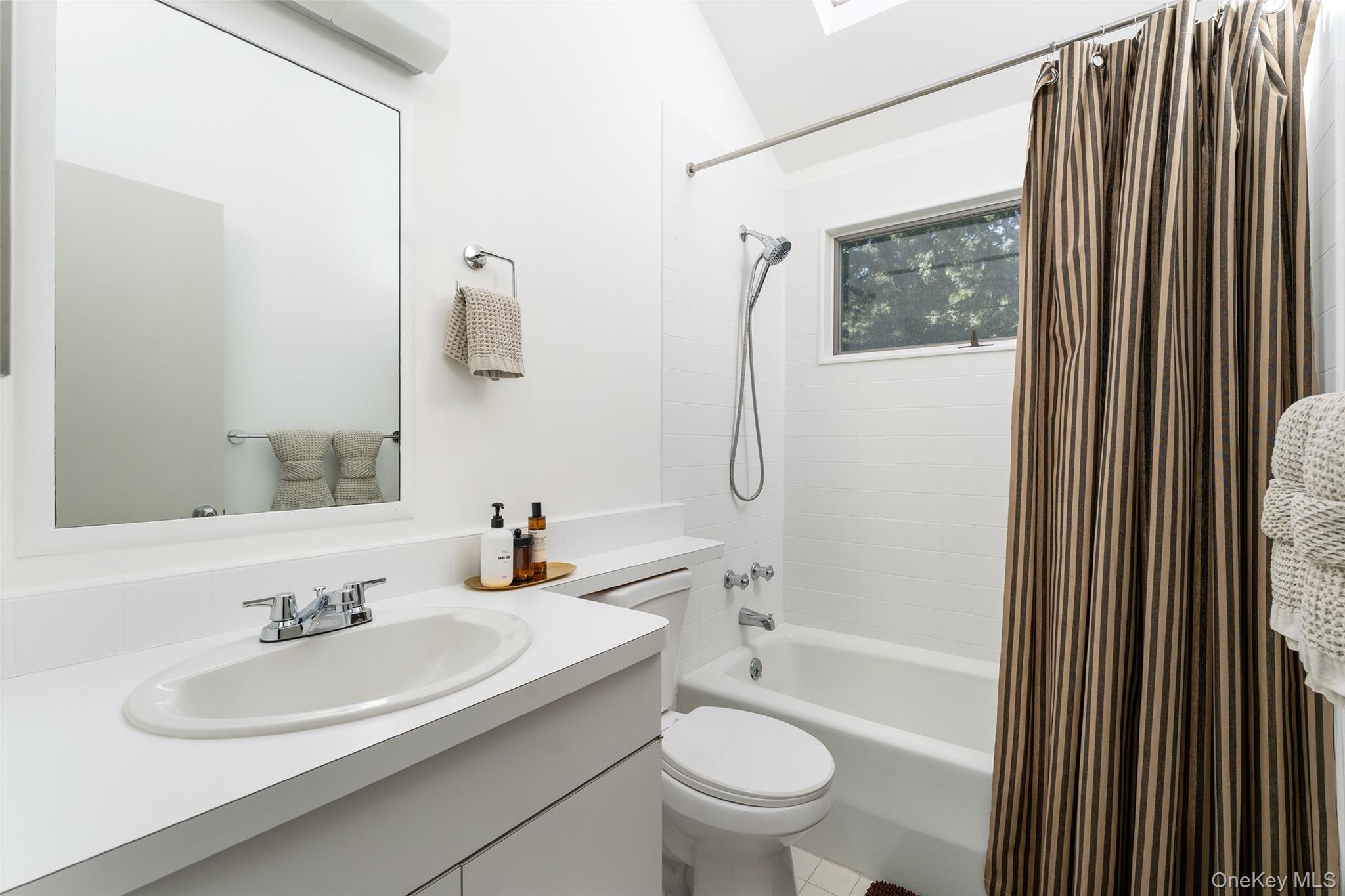 25 Old Squiretwon Rd – For Sale photo 16