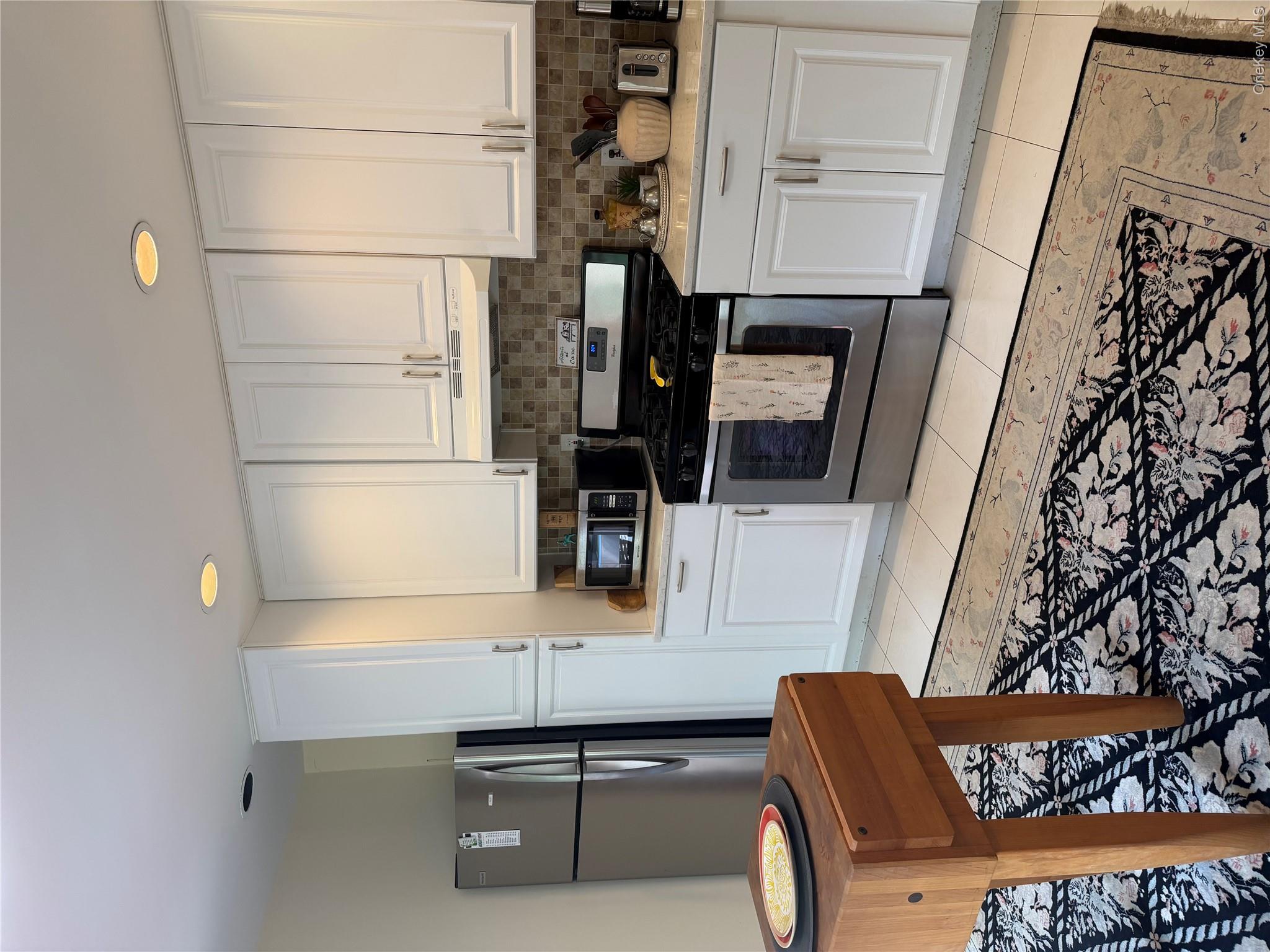 0 Van Houten Fields – For Rent photo 2