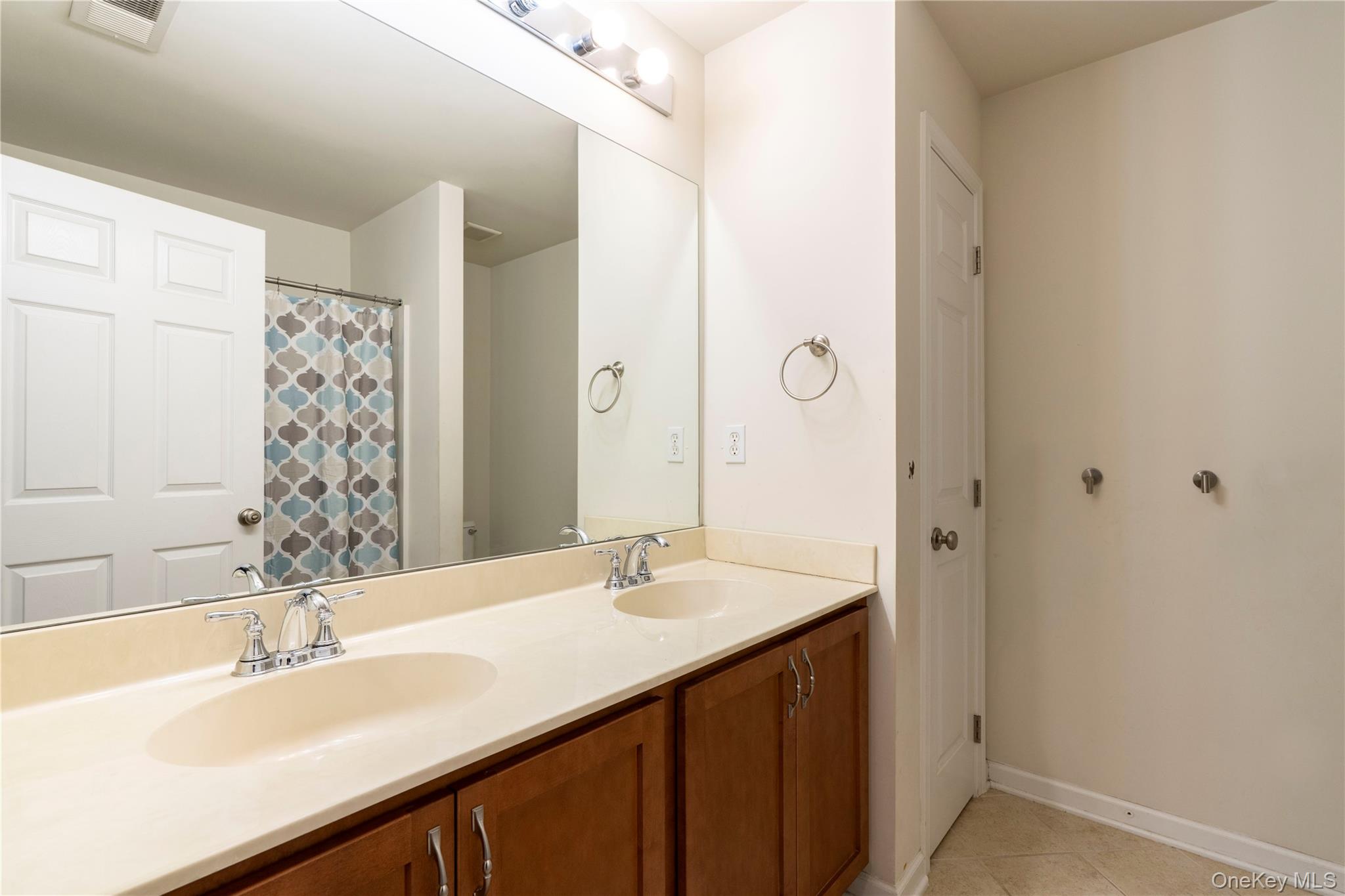 908 Huntington Drive – For Sale photo 17