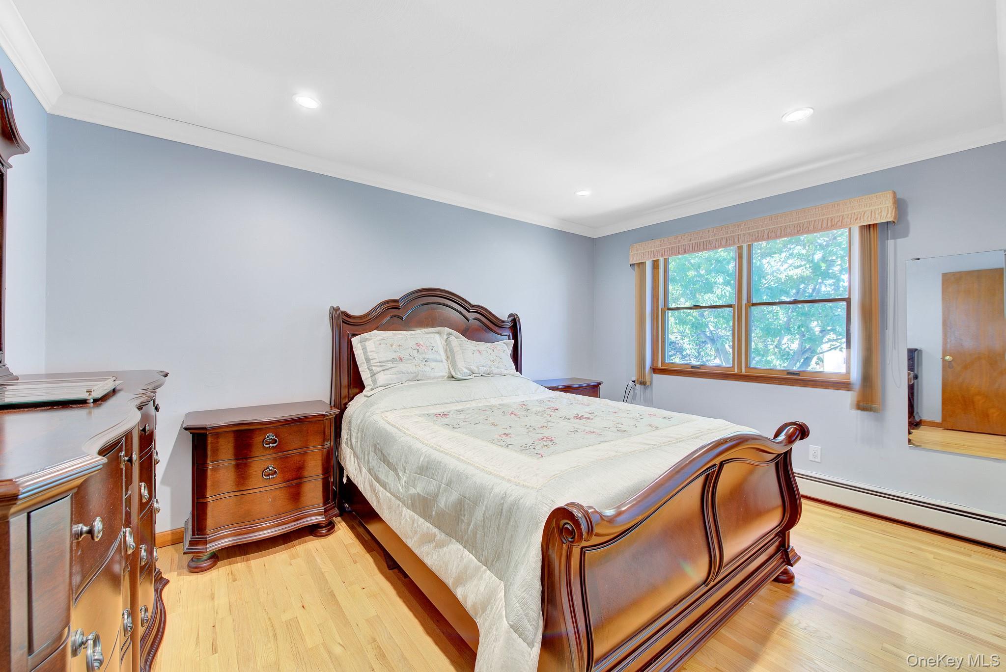 2 Old Broadway – For Sale photo 14