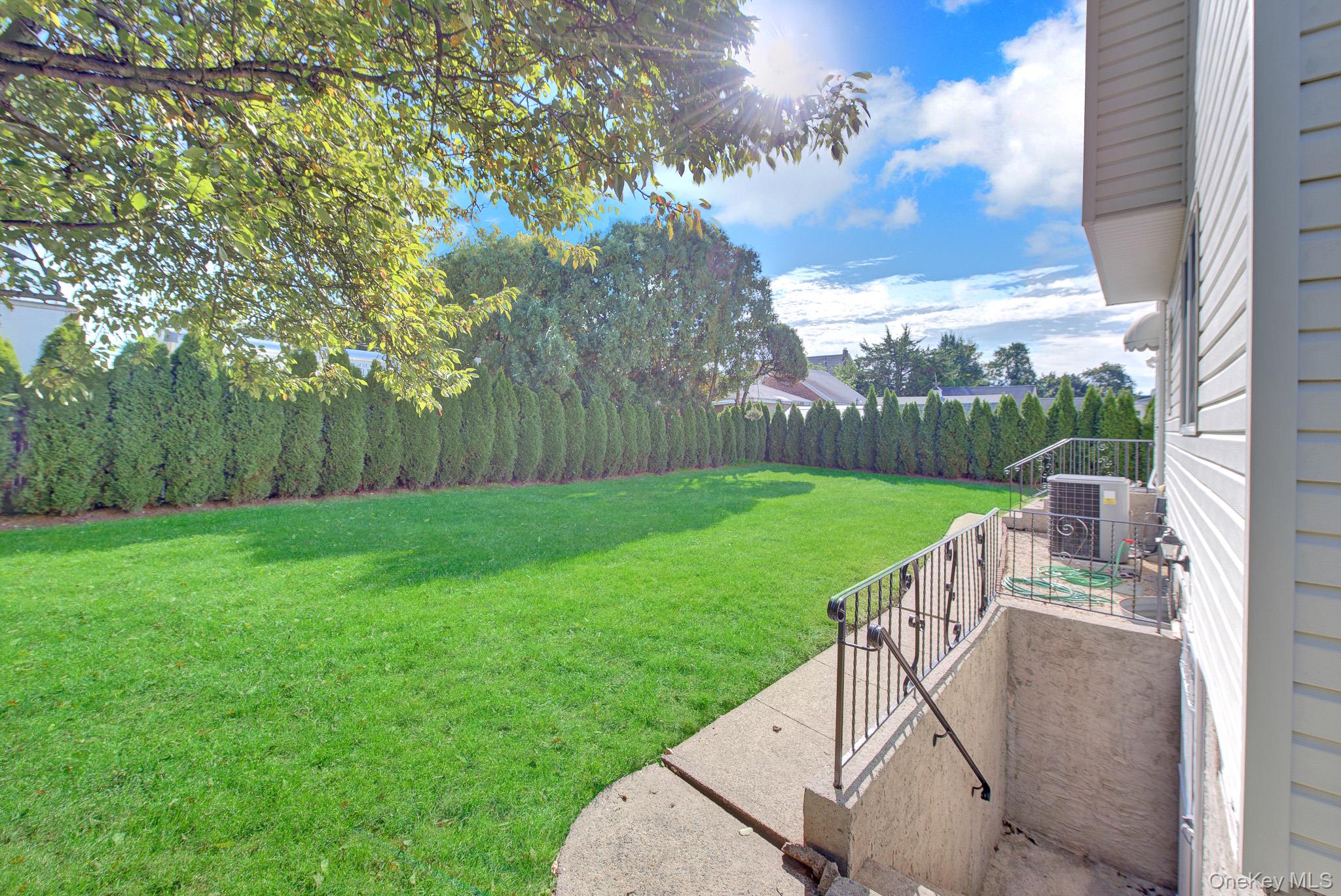2 Old Broadway – For Sale photo 33
