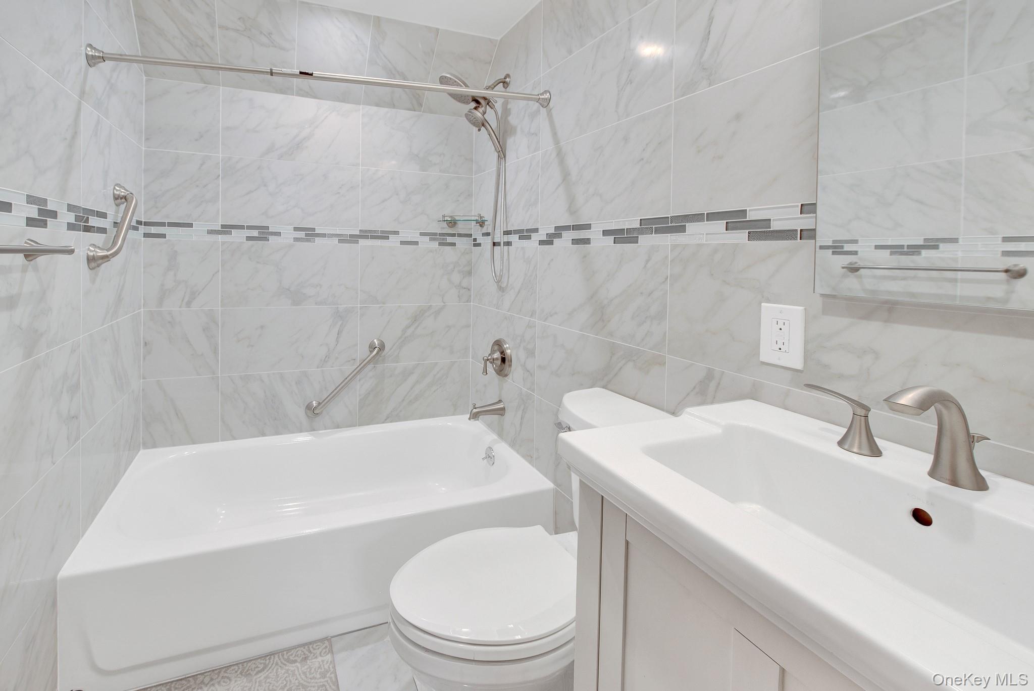 2 Old Broadway – For Sale photo 28