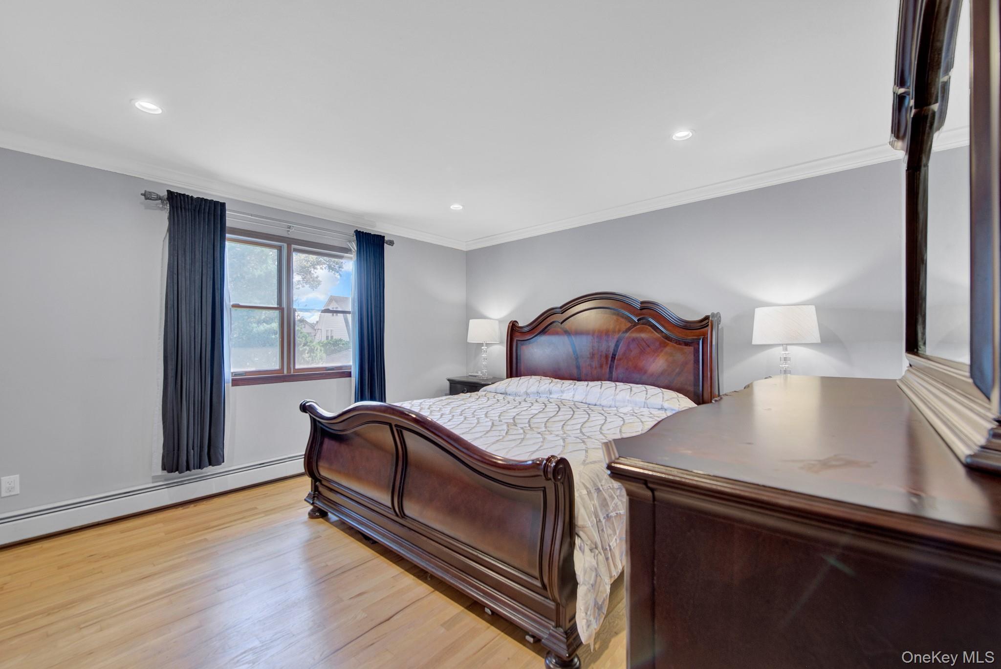 2 Old Broadway – For Sale photo 16