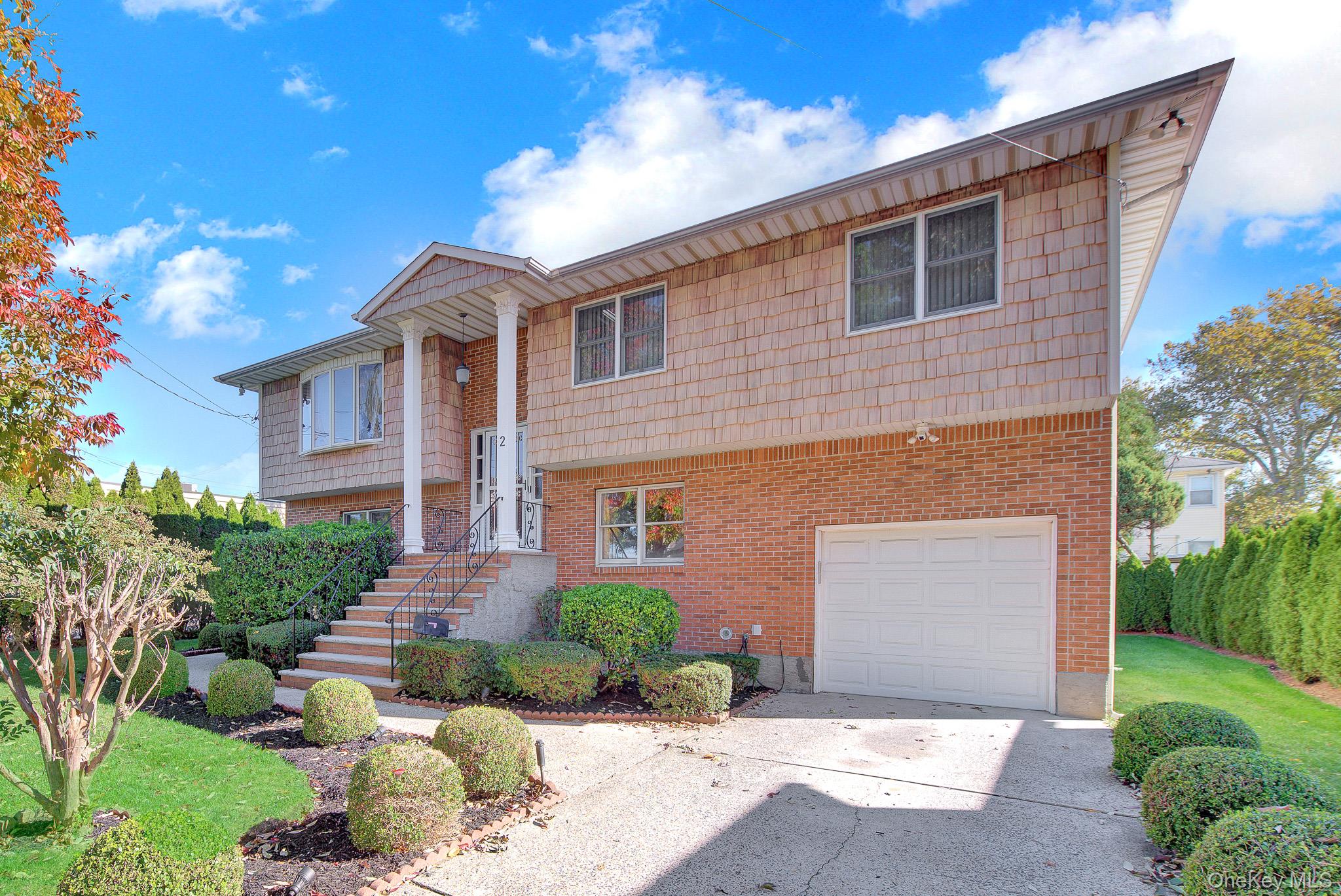 2 Old Broadway – For Sale photo 2