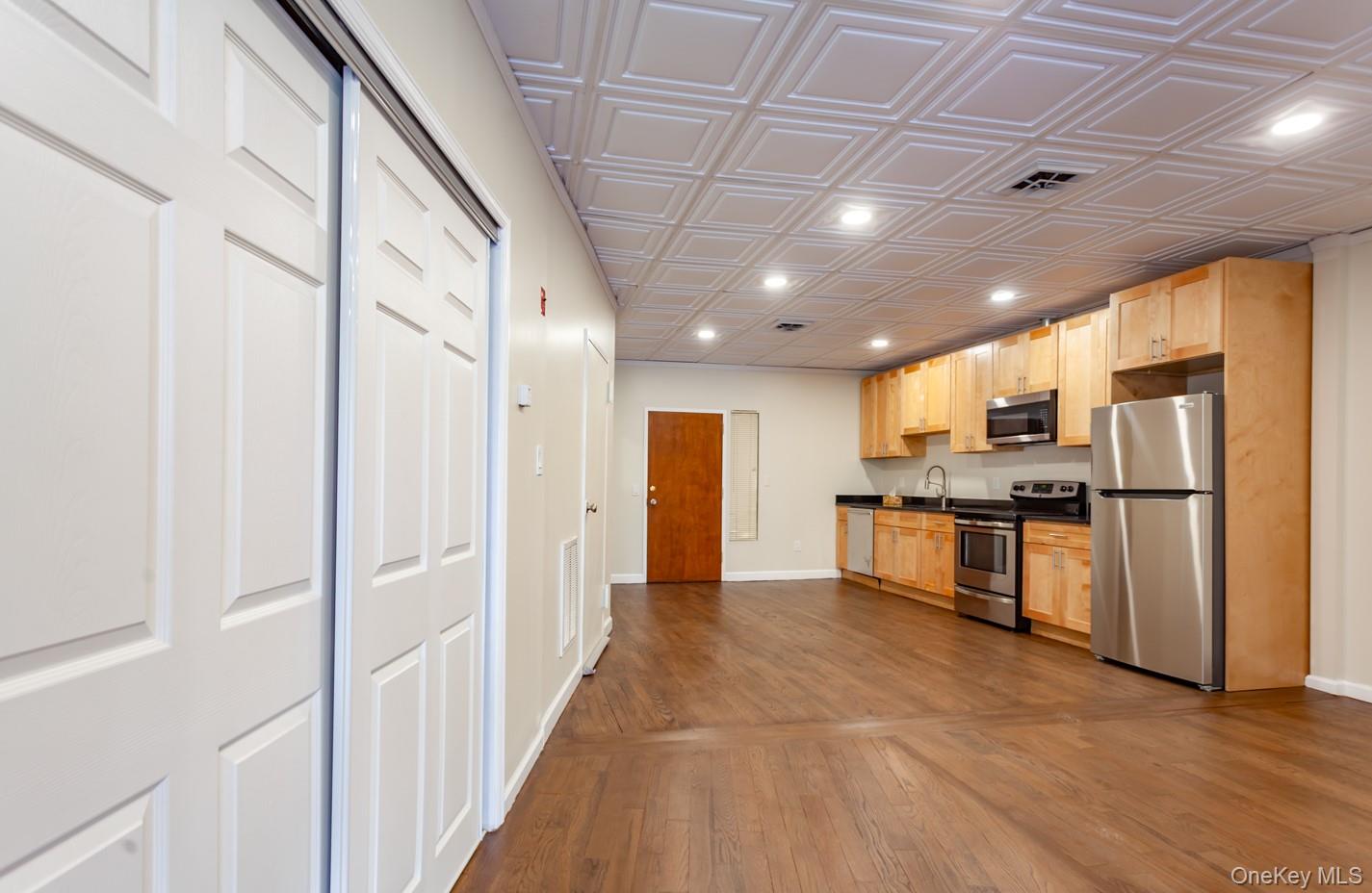 934 South Street, Unit 2 photo 6