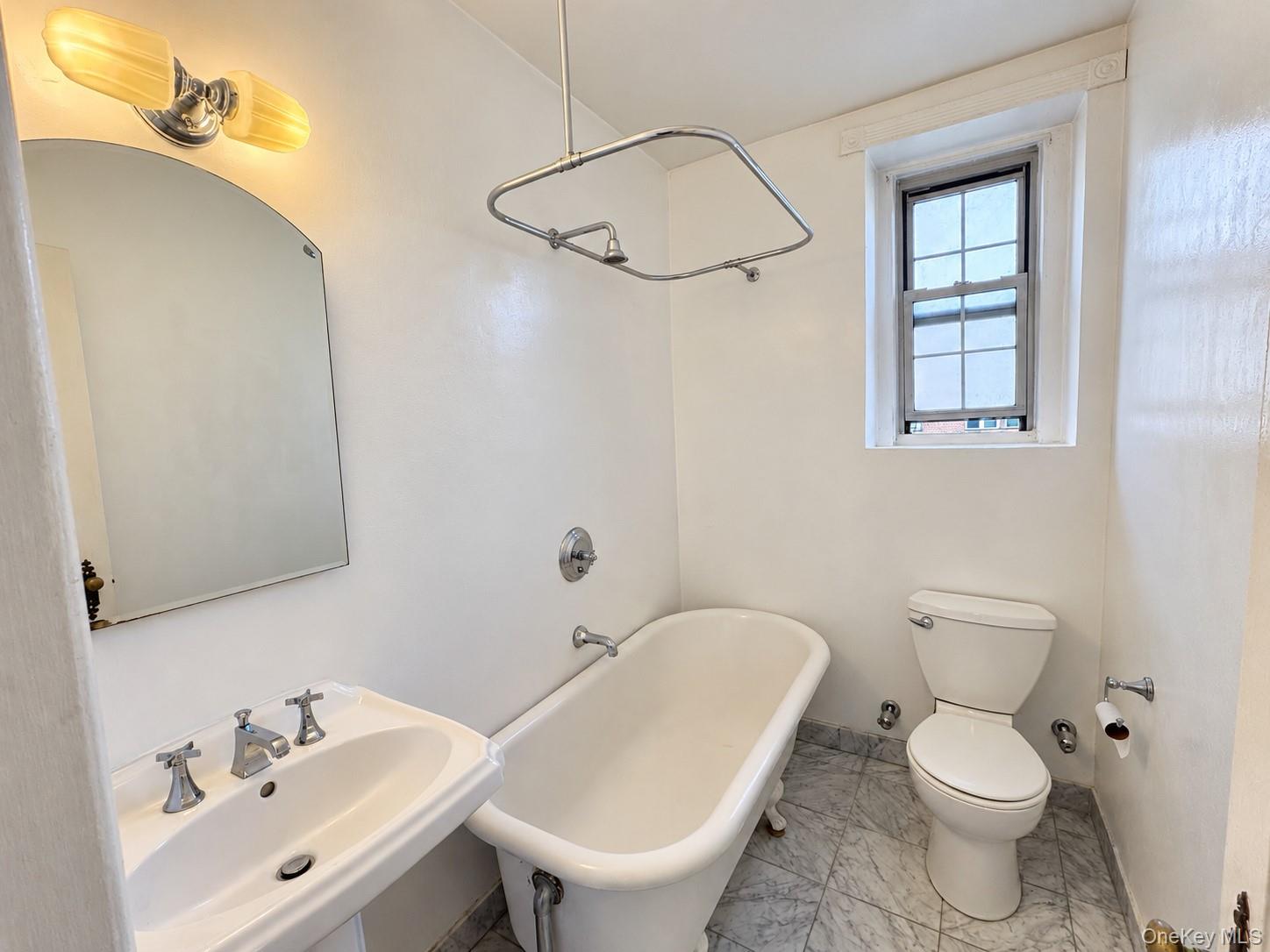 253 Garth Road, Unit 2A photo 16