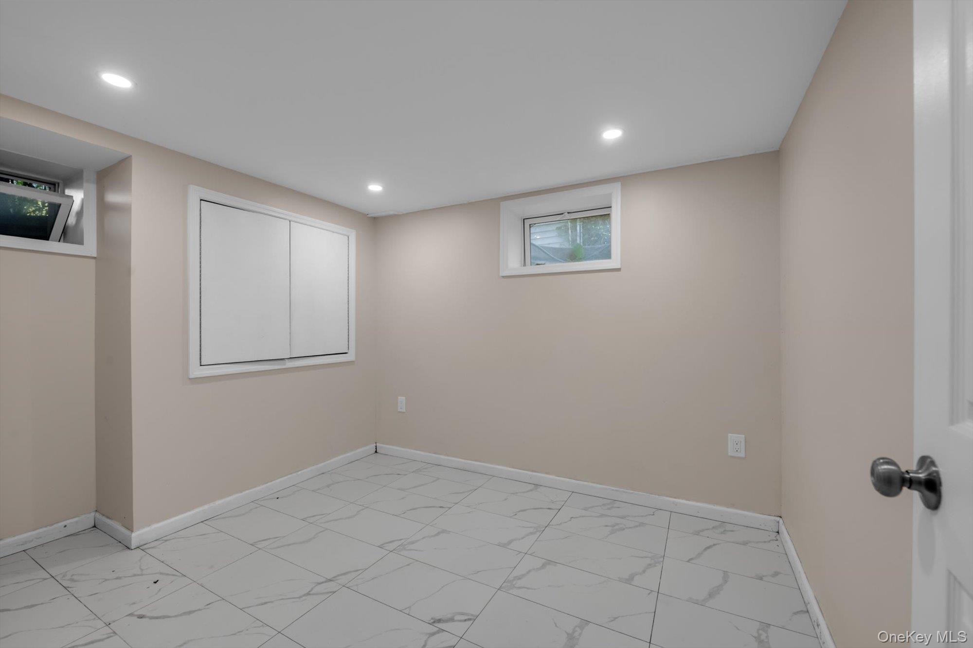 164-38 76th Road – For Sale photo 16