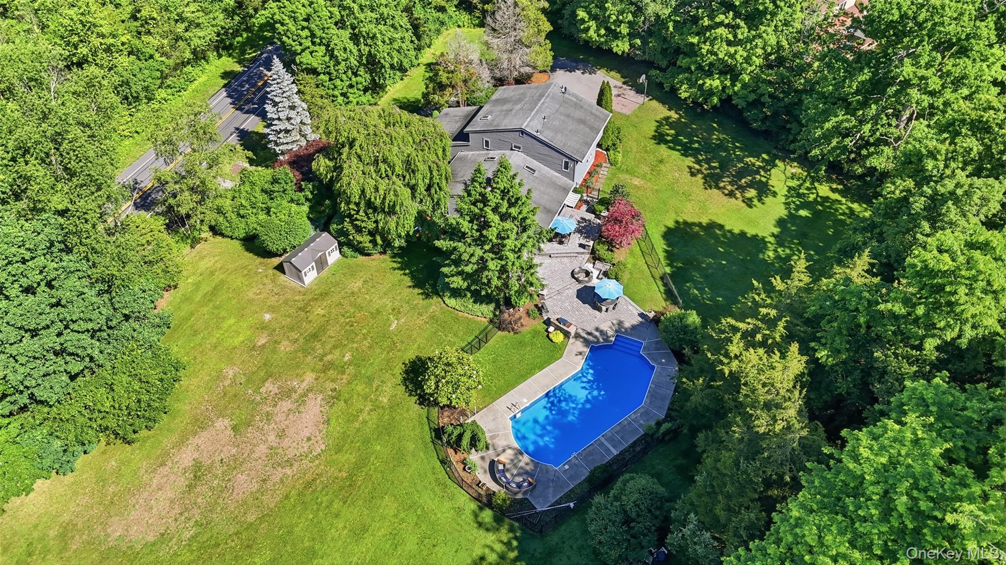 985 Craigville Road – For Sale