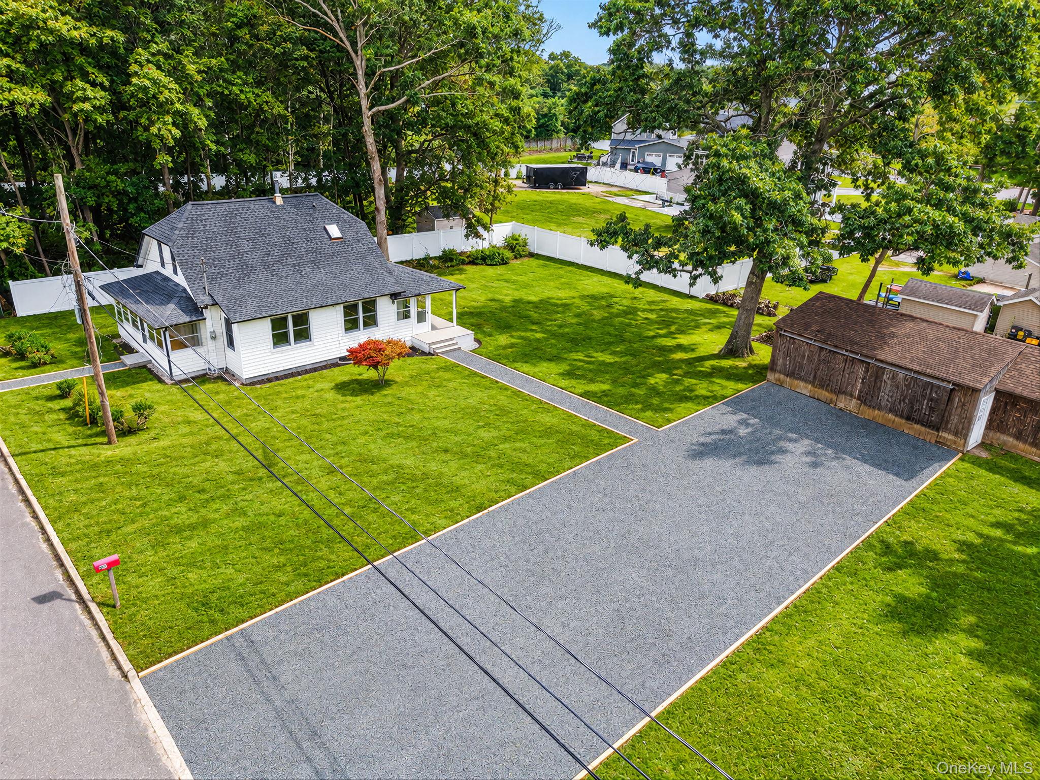 61 Bank Street – For Sale photo 2