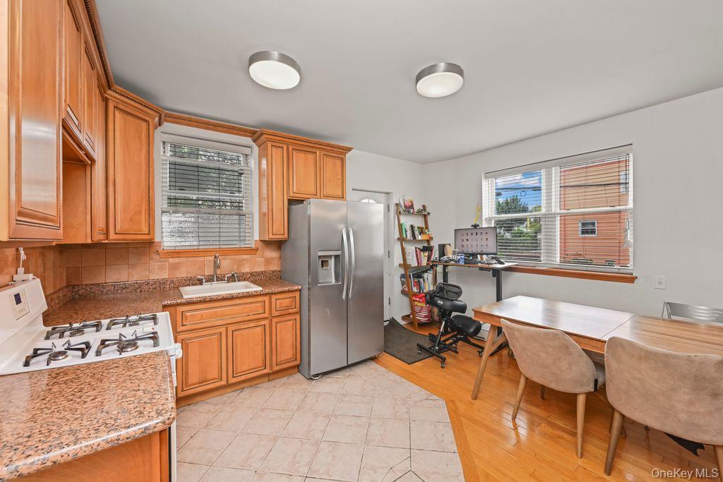2136 E 28th Street – For Sale photo 8