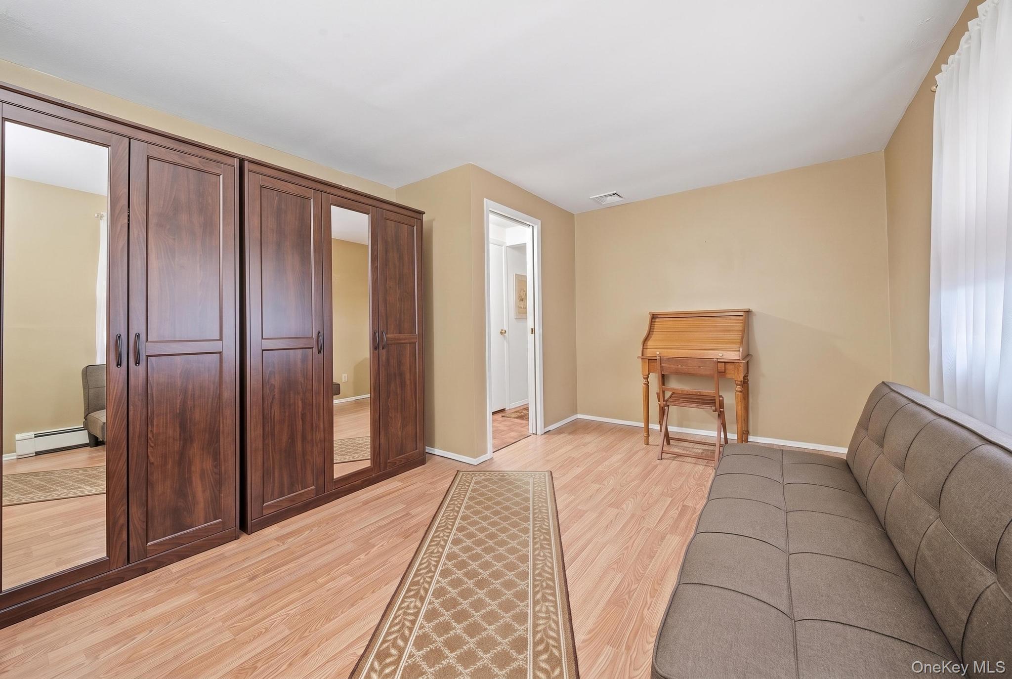1523 Dewey Avenue – For Sale photo 27