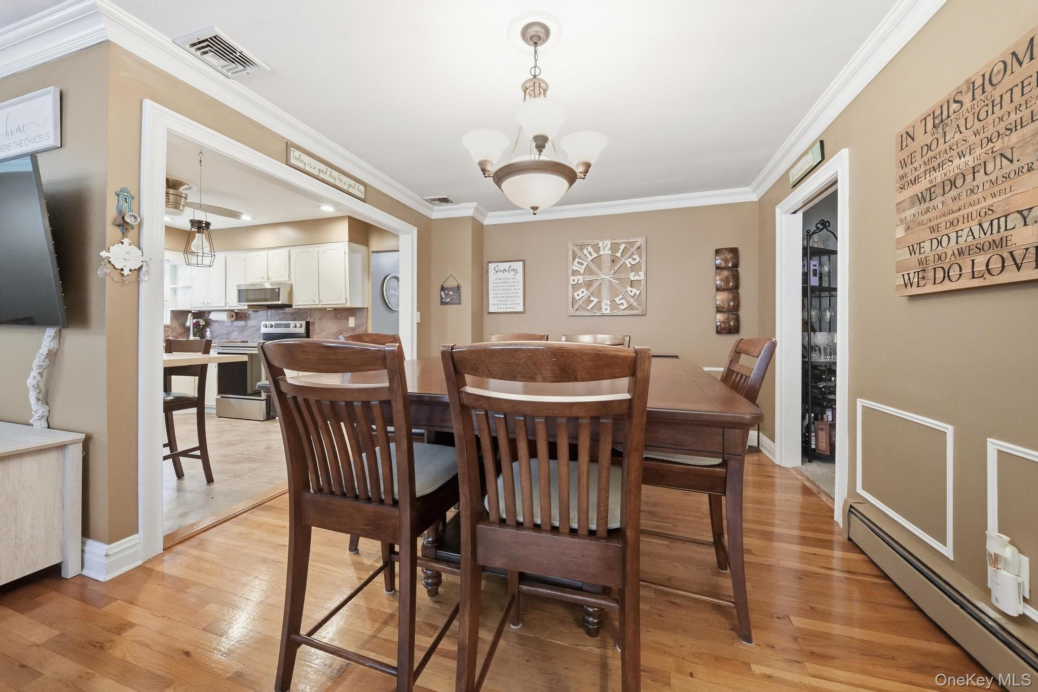 1523 Dewey Avenue – For Sale photo 5