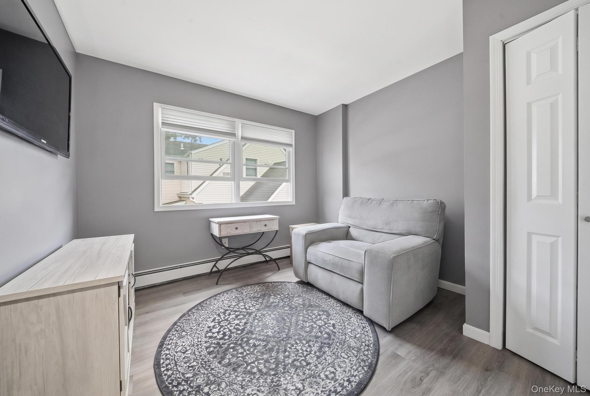 1523 Dewey Avenue – For Sale photo 13