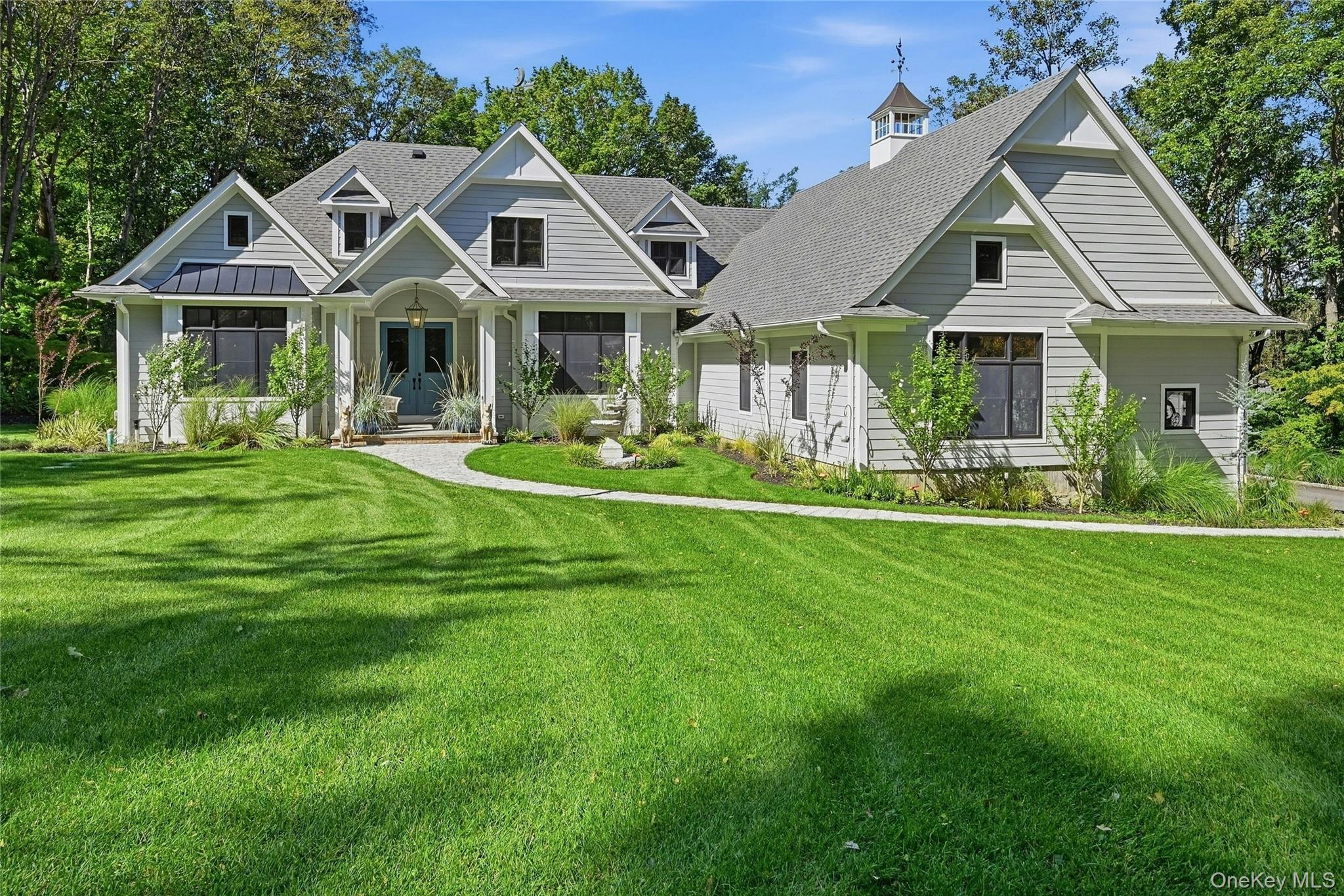 595 Moriches Road – For Sale