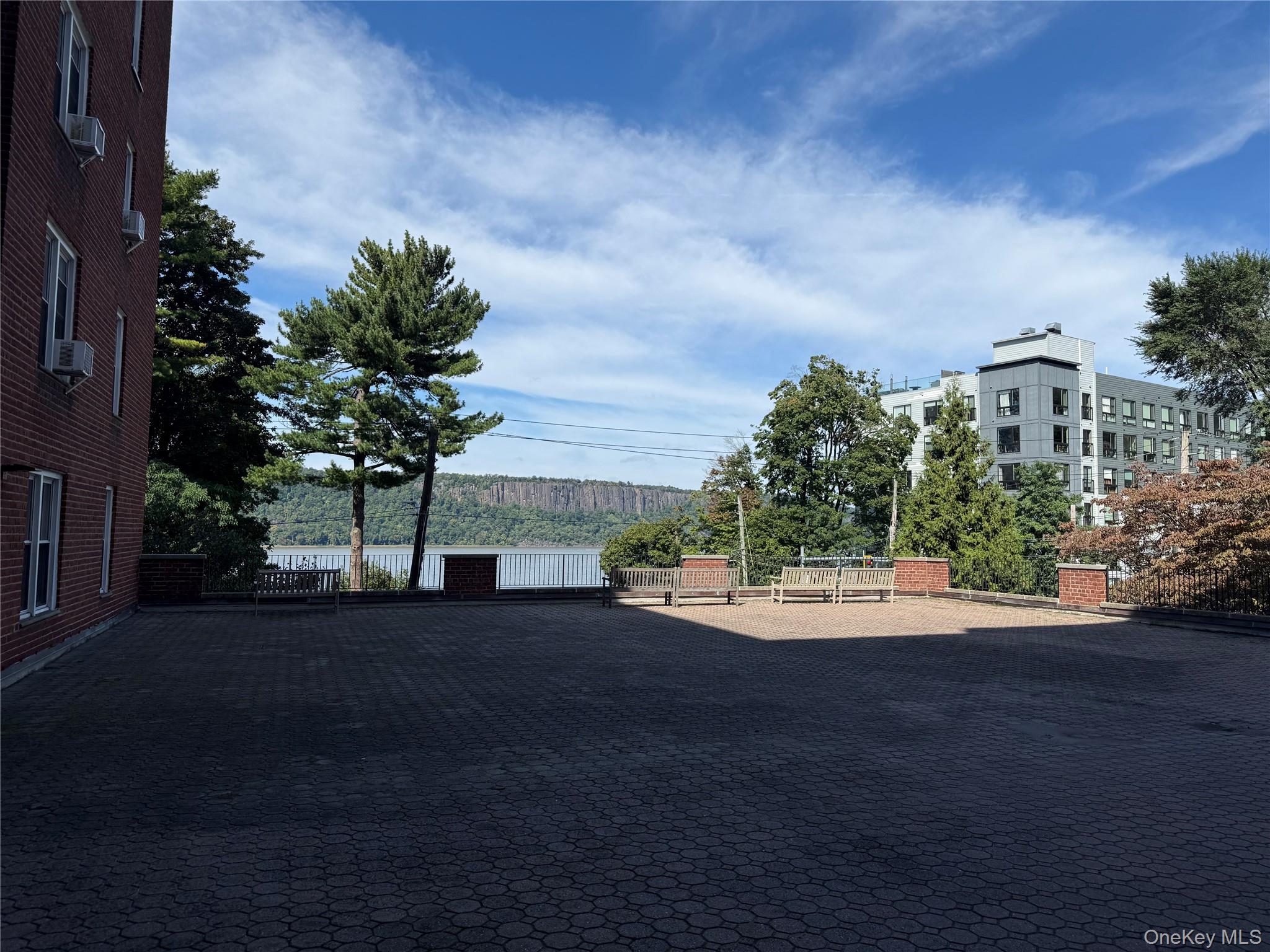 1 Hawley Terrace, Unit 1G photo 2