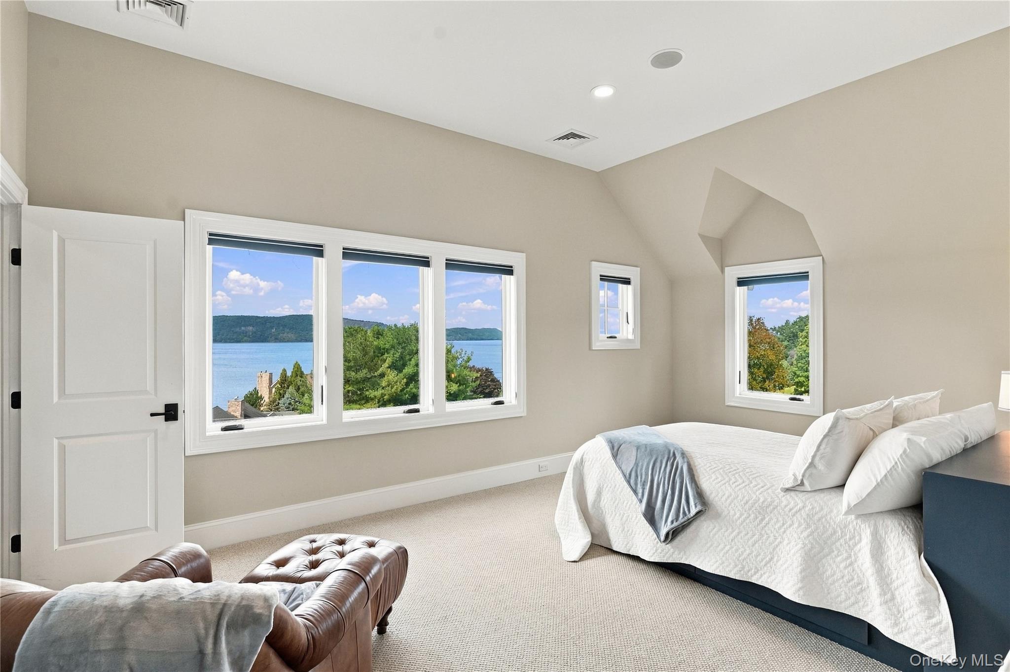 24 Country Club Lane – For Sale photo 33