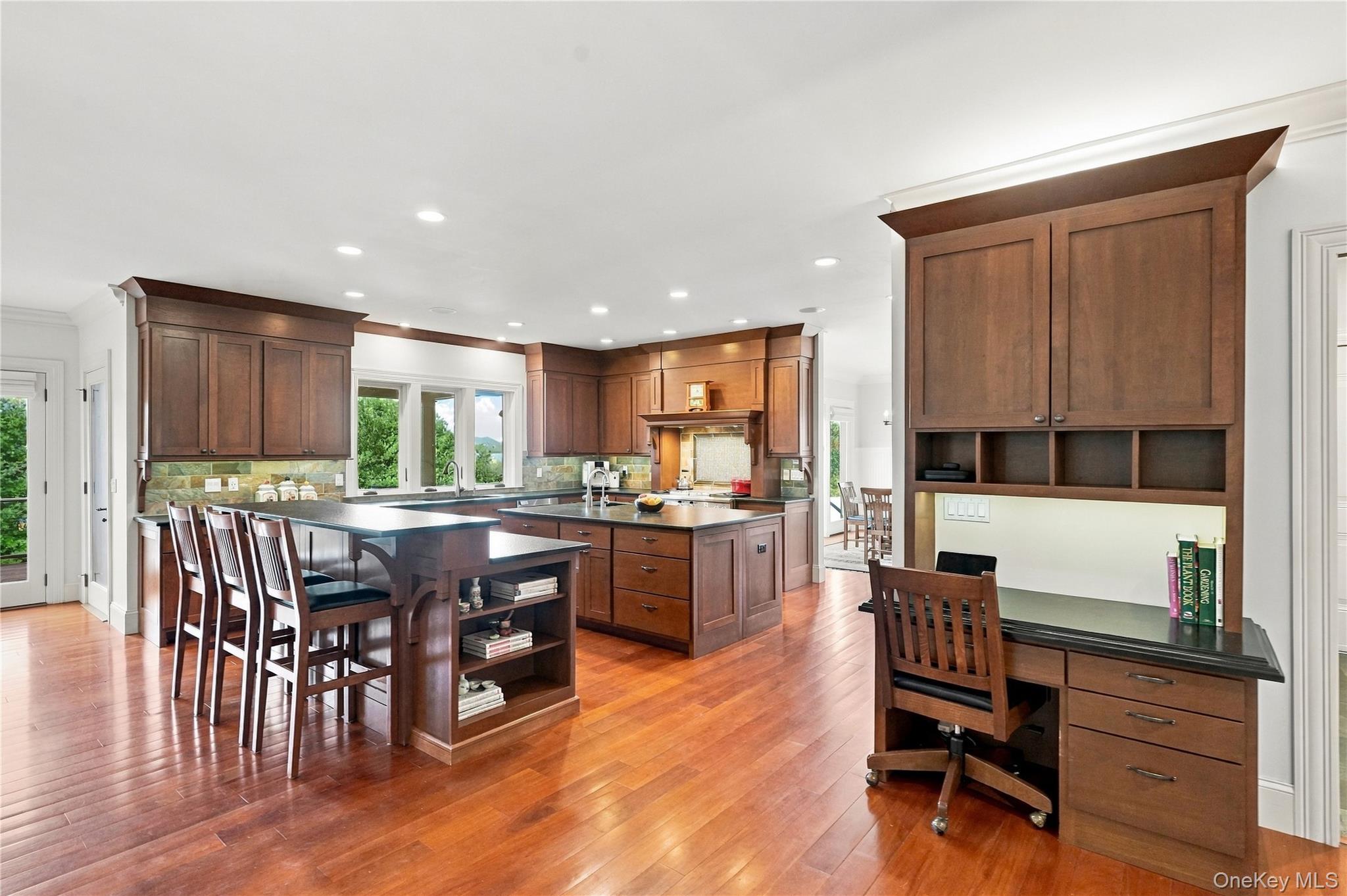 24 Country Club Lane – For Sale photo 8