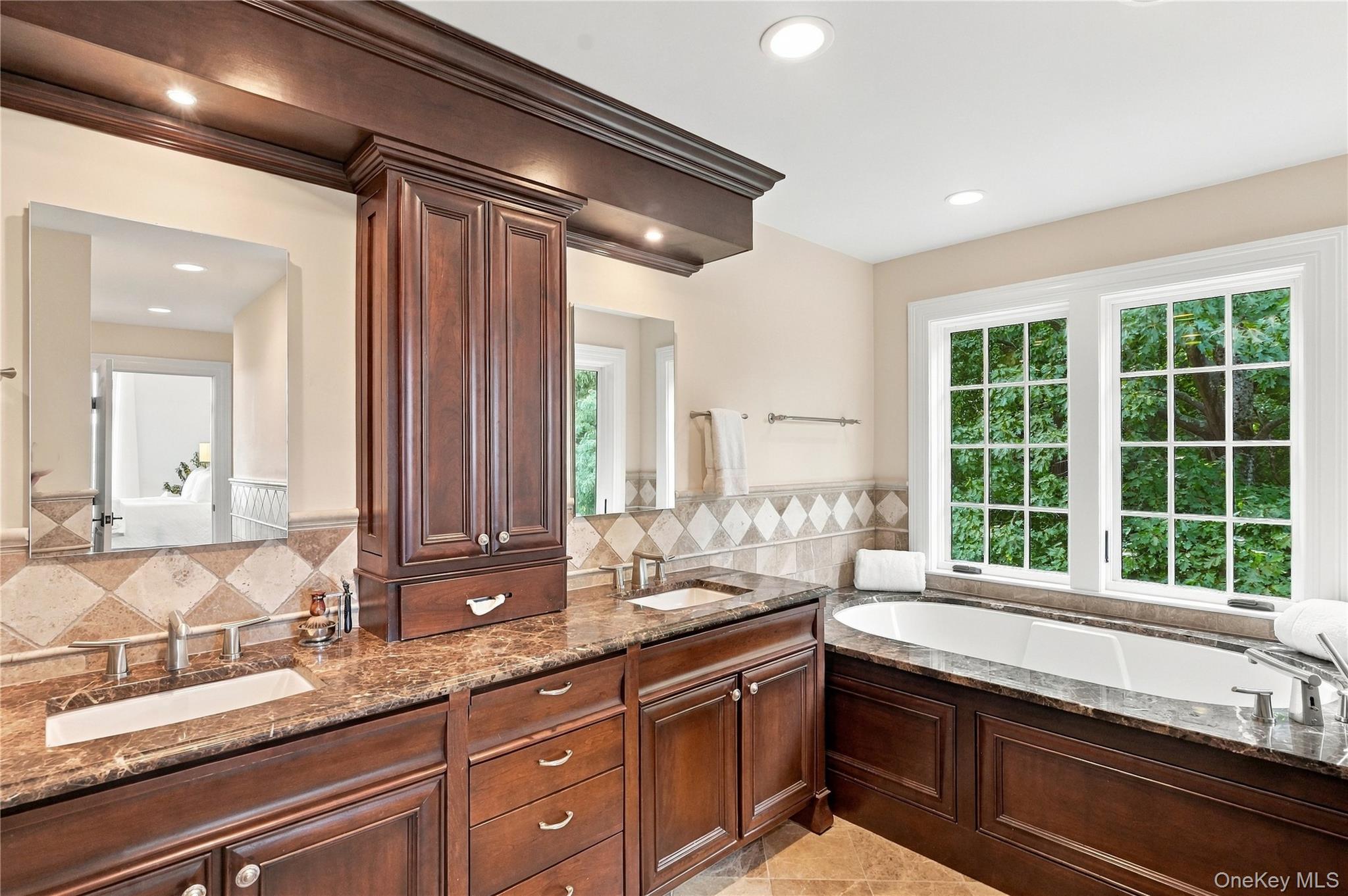 24 Country Club Lane – For Sale photo 23