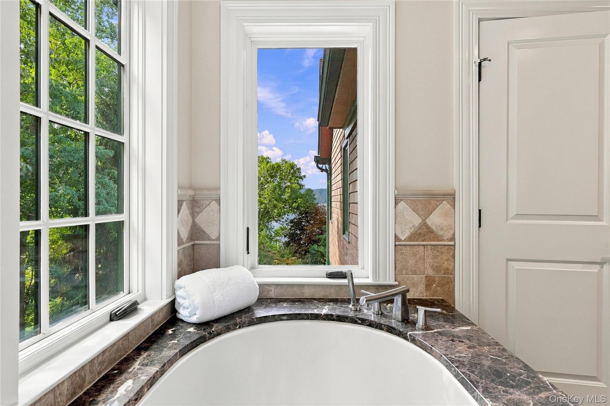 24 Country Club Lane – For Sale photo 24