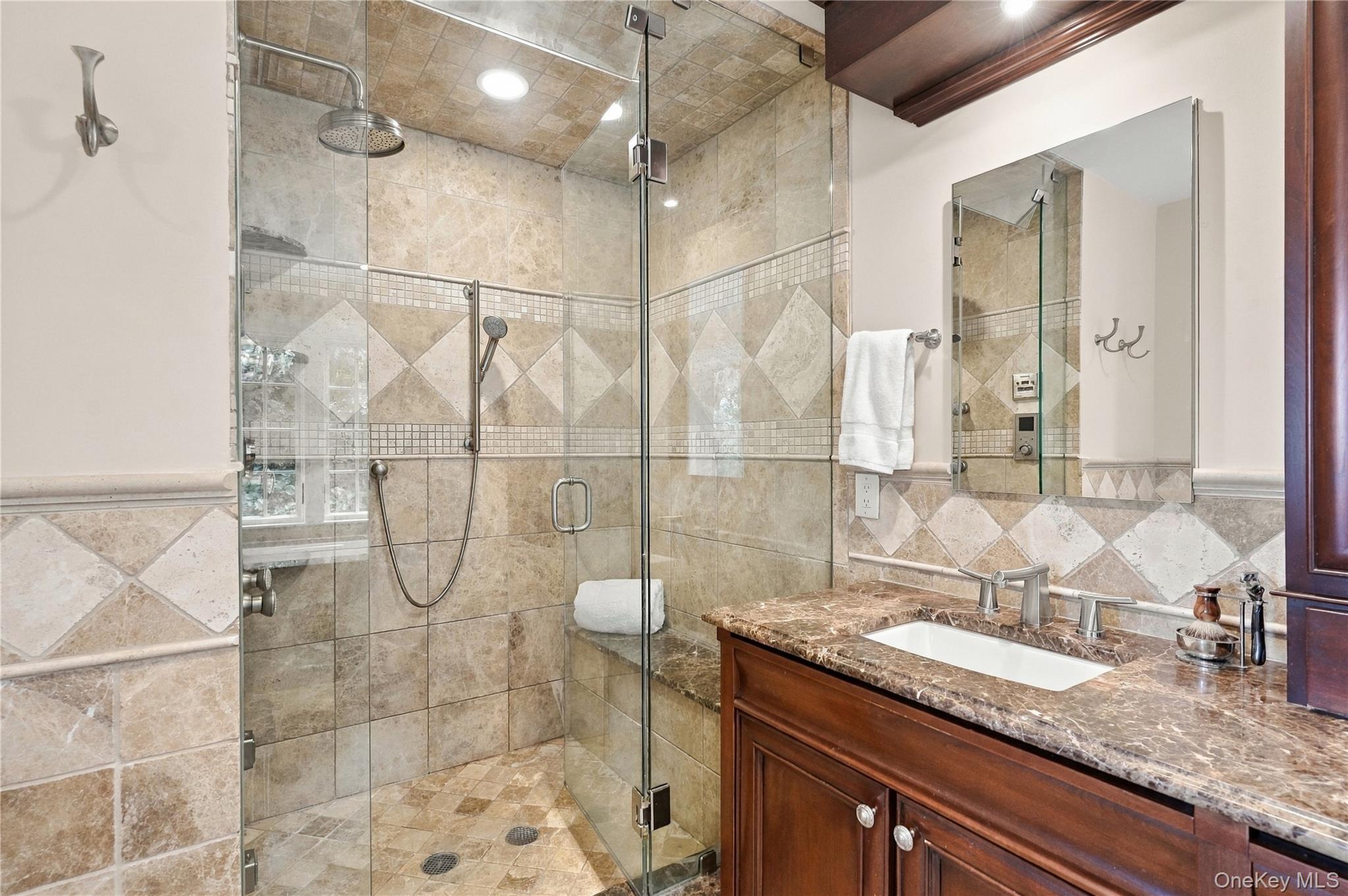 24 Country Club Lane – For Sale photo 2