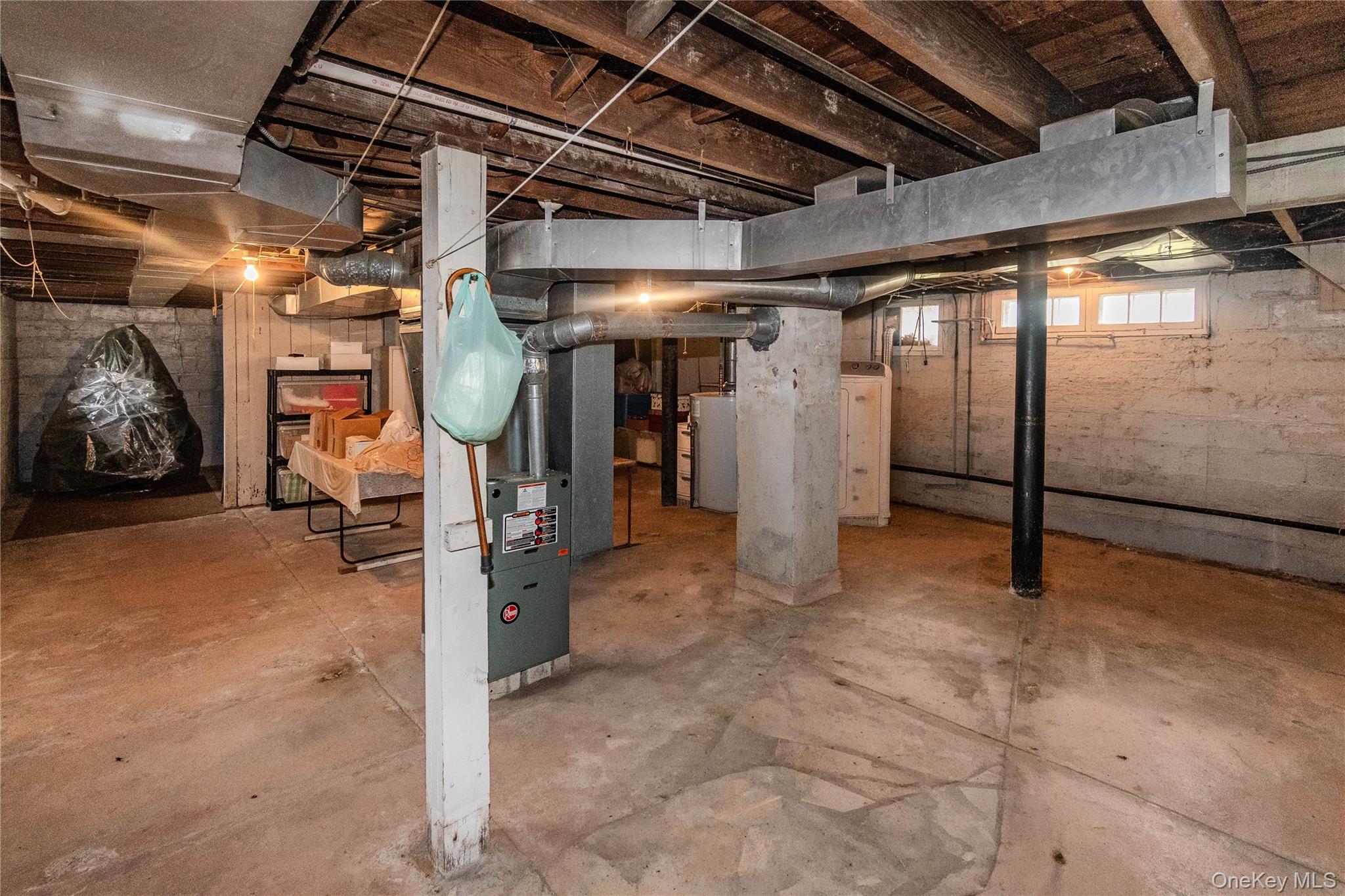 35 High Street – For Sale photo 33
