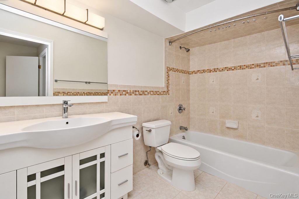 369 N Greeley Avenue – For Rent photo 21