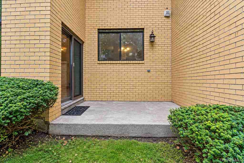 369 N Greeley Avenue – For Rent photo 12