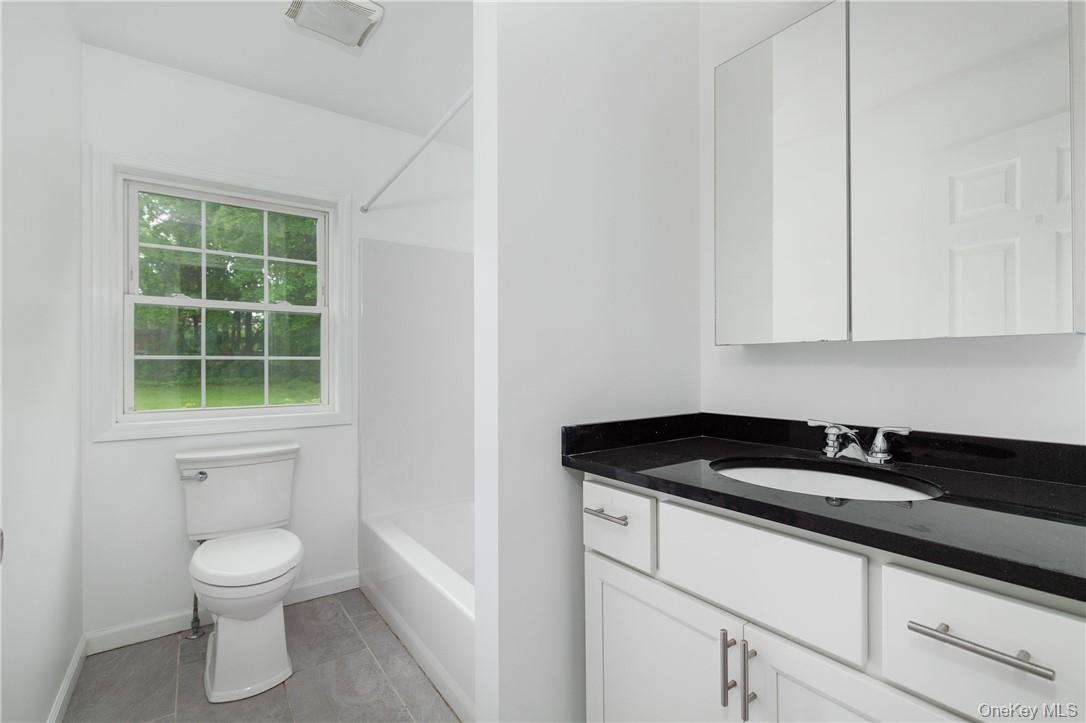 80 W Dorsey Lane, Unit B photo 8