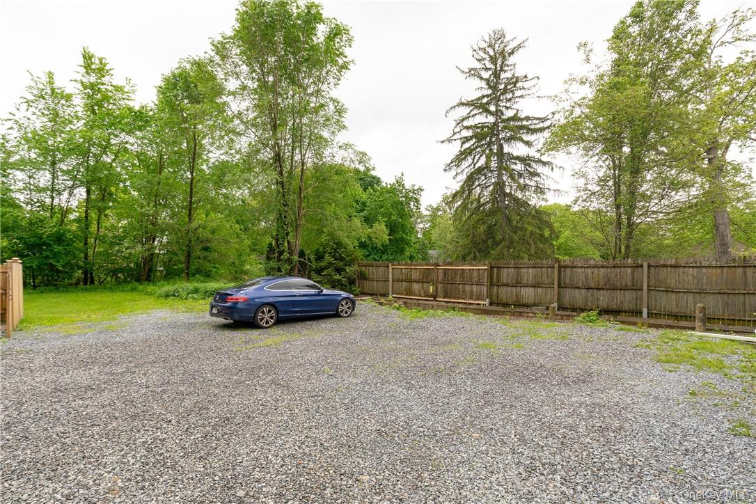 80 W Dorsey Lane, Unit B photo 11